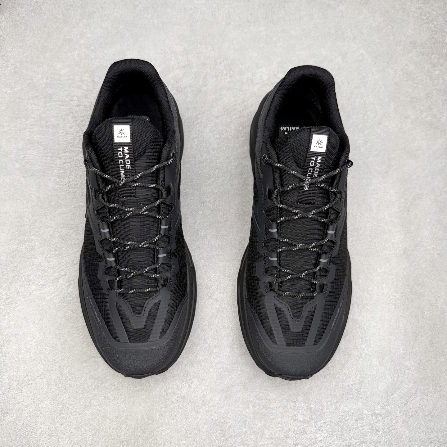 图片[2]-凯乐石 KAILAS 山行2代 GTX 25款舒适缓冲徒步 织物TPU减震防滑透气包裹性轻便低帮超强抓地力越野跑步鞋 KAILAS凯乐石品牌是全球三大全系攀登品牌之一，于2003年创立于中国广州，致力于为有攀登梦想的户外运动员及爱好者，研发制造功能性专业装备，满足他们在极限环境下安全舒适的需求，凯乐石专注于科技面料的开发及专业功能设计，产品线覆盖登山、攀岩、徒步、越野跑山、露营、旅行等多项户外运动，通过运动员的测试反馈，不断进化迭代，产品荣获国内外大奖71座，发明专利21个，更突破性的自主研发攀登器械，打造出中国的攀登硬实力。实拍调校N版已经零色差零失真 百分百还原实物色彩所见即所得 不存在货不对板色差等低级问题 选购参考实物拍摄 不混卖不参货 只用心做好货严格选品 承诺混一赔十 尺码：36 36.5 37.5 38 38.5 39 40 40.5 41 42 42.5 43 44 44.5 45-选品中心