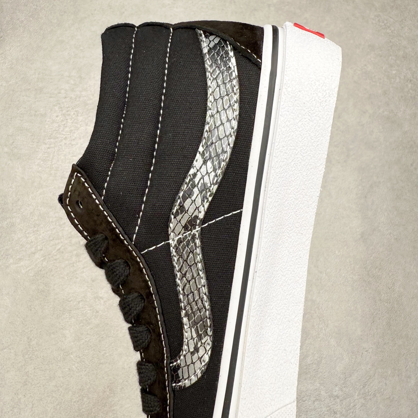 图片[7]-Vans Sk8-Mid Reissue SF 范斯官方 侧边蛇纹饰条帆布滑板鞋 尺码：35 36 36.5 37 38 38.5 39 40 40.5 41 42 42.5 43 44 工艺：硫化1：1（重量1：1、真标、原钢印、材质标、鞋型标、合格证）-选品中心