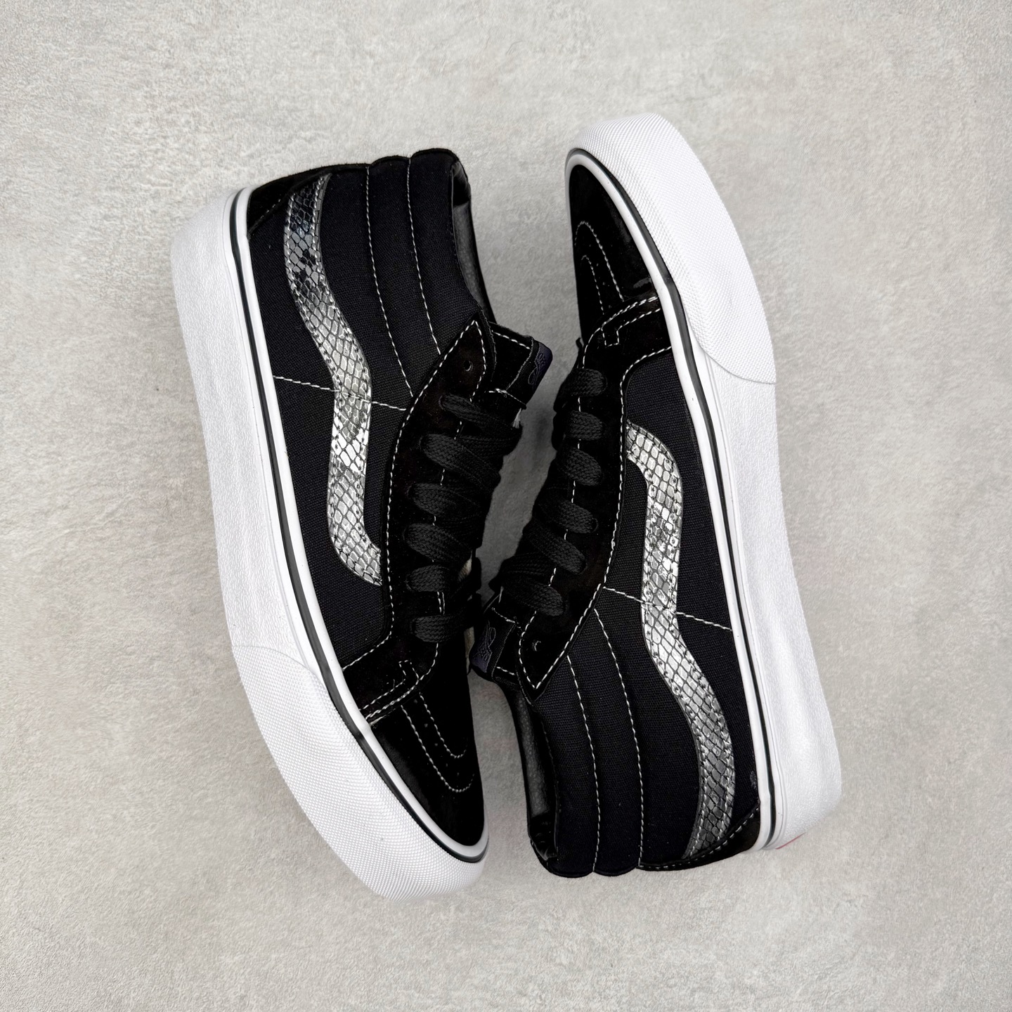 图片[3]-Vans Sk8-Mid Reissue SF 范斯官方 侧边蛇纹饰条帆布滑板鞋 尺码：35 36 36.5 37 38 38.5 39 40 40.5 41 42 42.5 43 44 工艺：硫化1：1（重量1：1、真标、原钢印、材质标、鞋型标、合格证）-选品中心