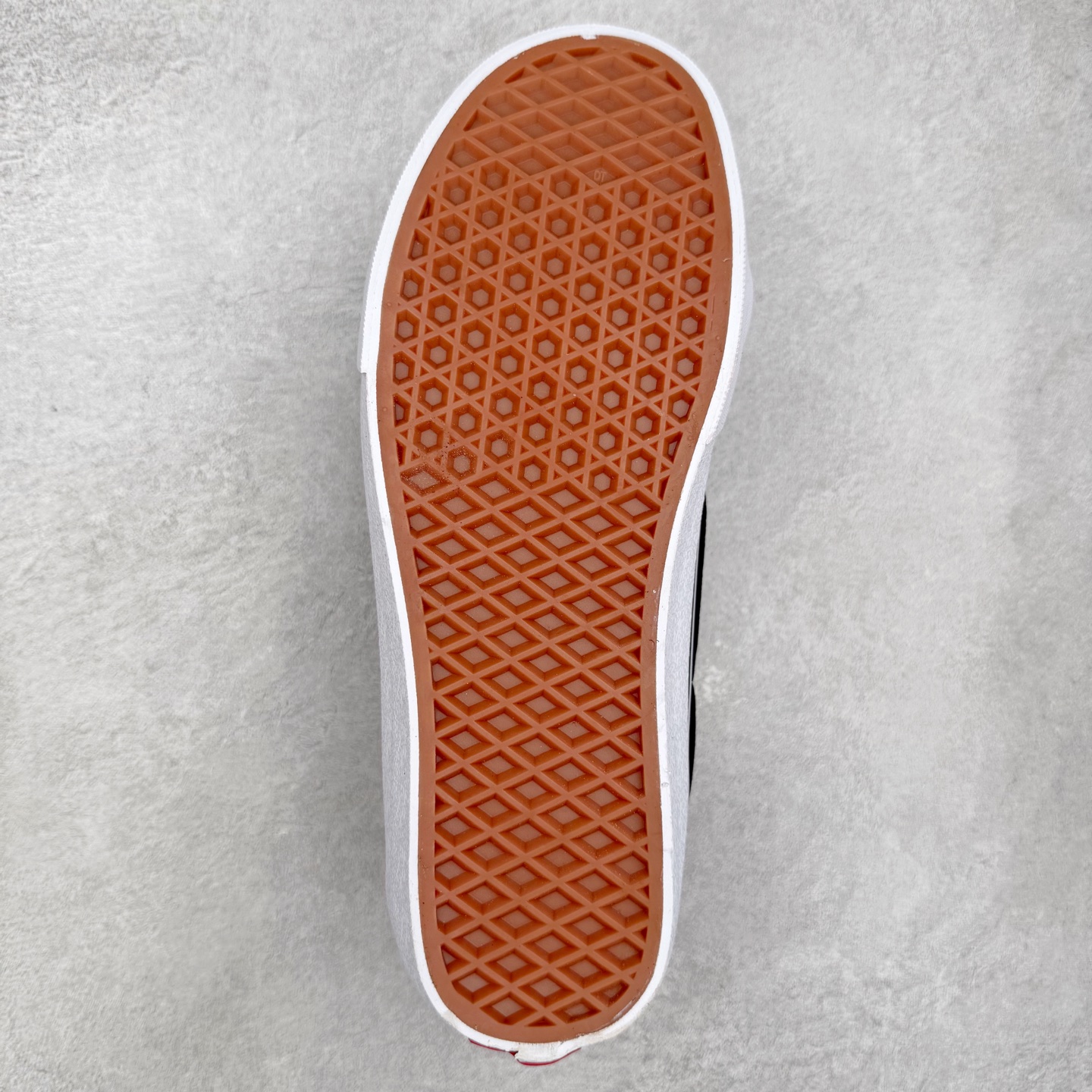 图片[9]-Vans Sk8-Mid Reissue SF 范斯官方 侧边蛇纹饰条帆布滑板鞋 尺码：35 36 36.5 37 38 38.5 39 40 40.5 41 42 42.5 43 44 工艺：硫化1：1（重量1：1、真标、原钢印、材质标、鞋型标、合格证）-选品中心