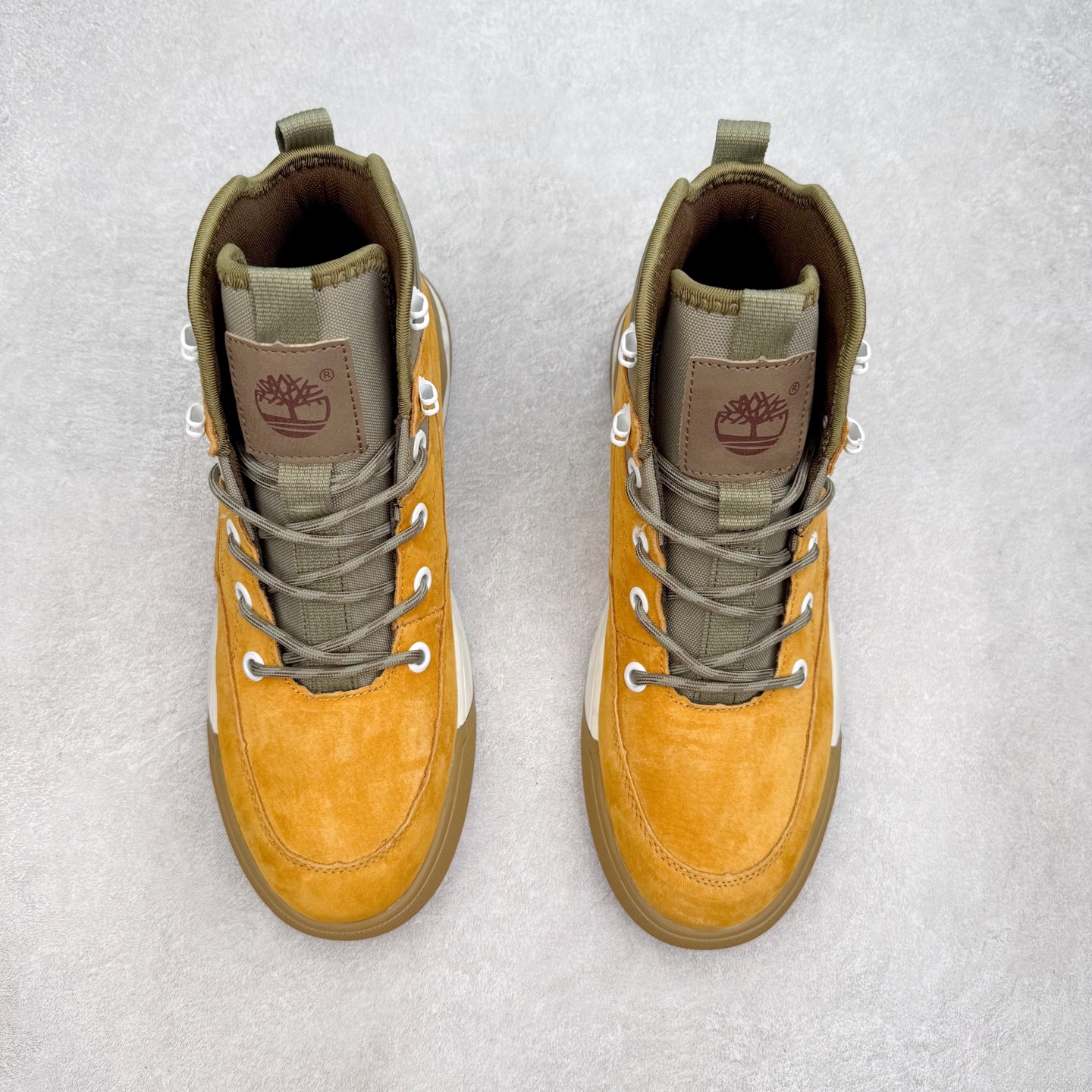 图片[2]-Timberland添柏岚/天伯伦户外高帮休闲马丁靴系列👏 广东大厂品质 原盒原包装 面料采用意大利🇮🇹顶级磨砂细纹牛皮 搭配防臭防腐真皮乳胶鞋垫 给您完美的穿着体验 质量考究耐穿 型男必备 专治不帅 高品质脚感一流 尺码：39 40 41 42 43 44 45-选品中心