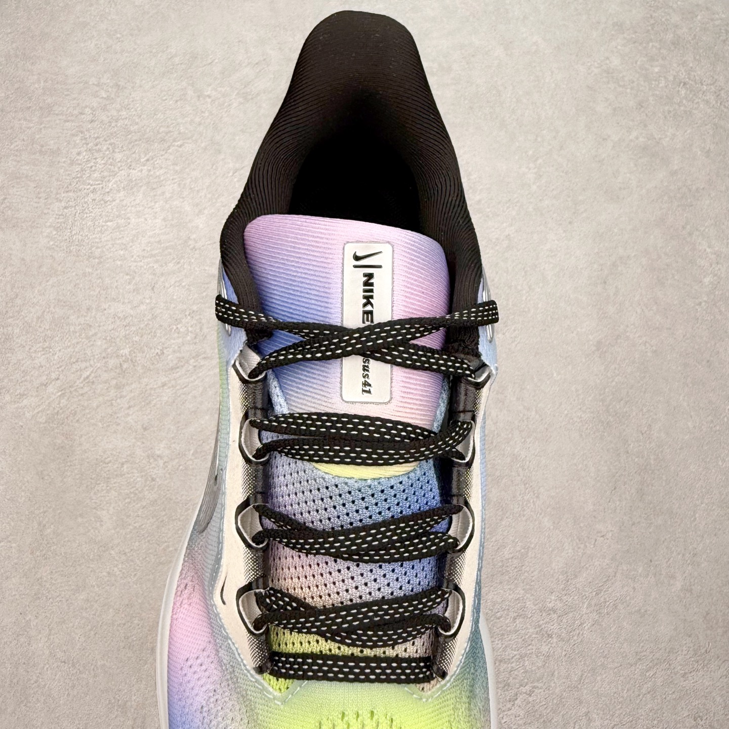 图片[5]-＃特价福利 NK Zoom Pegasus 飞马41代马拉松系列网面透气缓震疾速跑鞋 拥有 Zoom Air 一如既往的稳定感和流畅感 鞋面采用工程网眼设计 为特定高热区域营造出色透气性 进一步增加鞋面的穿孔数量 让足部能够快速散热 中足搭配 Flywire 飞线 在高速运动时营造舒适稳定的贴合感 内置Zoon气垫加持 动力十足 尺码：36 36.5 37.5 38 38.5 39 40 40.5 41 42 42.5 43 44 44.5 45-选品中心