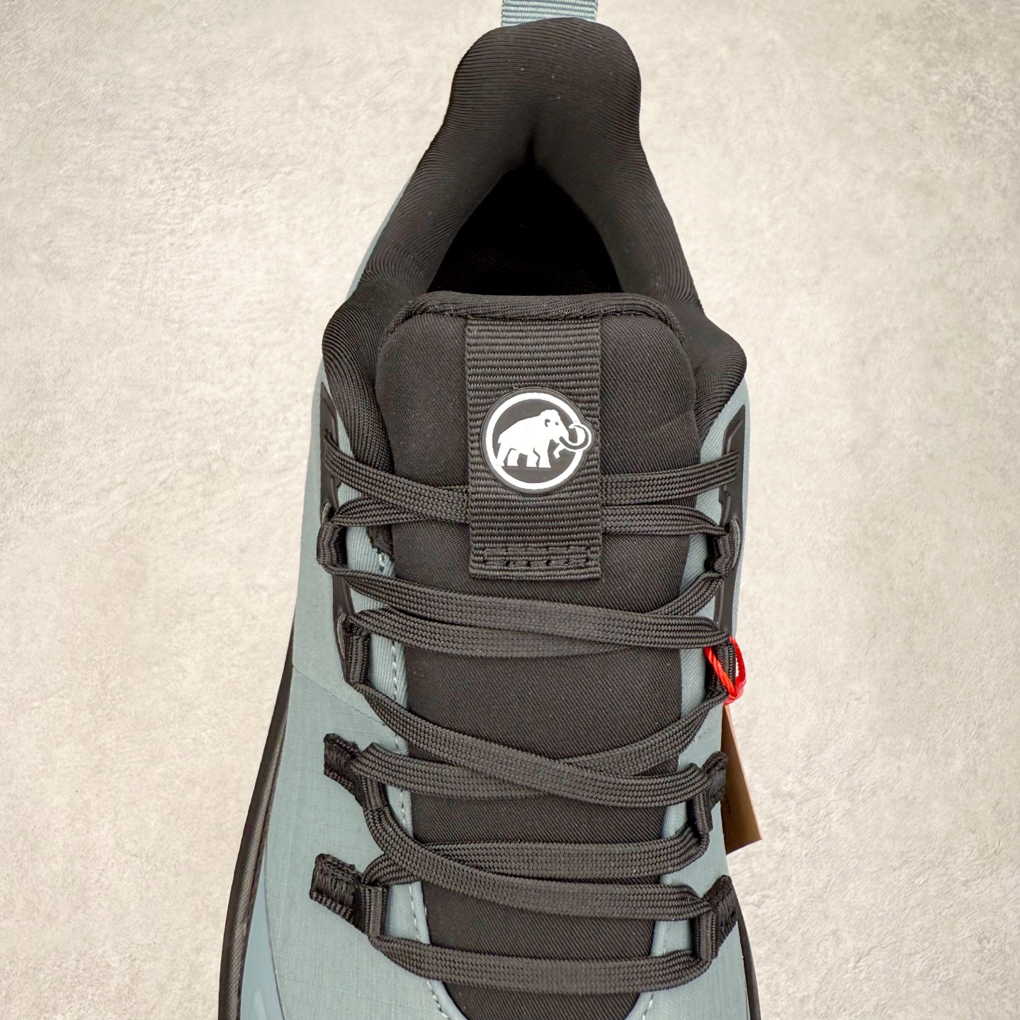 图片[5]-MAMMUT猛犸象 Aenergy 舒适百搭 耐磨防滑 低帮徒步鞋 MAMMUT是高山运动、登山和户外运动装备品牌，其产品以可靠的质量和创新的设计领导着世界潮流，MAMMUT代表着最高的安全性，其产品线几乎覆盖所有户外领域，依靠其产品安全可靠的性能以及丰富的产品线而享誉全球。实拍调校N版已经零色差零失真 百分百还原实物色彩所见即所得 不存在货不对板色差等低级问题 选购参考实物拍摄 不混卖不参货 只用心做好货严格选品 承诺混一赔十 尺码：36 36.5 37.5 38 38.5 39 40 40.5 41 42 42.5 43 44 44.5 45-选品中心