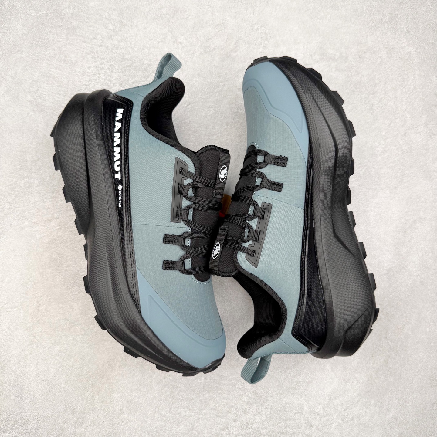 图片[3]-MAMMUT猛犸象 Aenergy 舒适百搭 耐磨防滑 低帮徒步鞋 MAMMUT是高山运动、登山和户外运动装备品牌，其产品以可靠的质量和创新的设计领导着世界潮流，MAMMUT代表着最高的安全性，其产品线几乎覆盖所有户外领域，依靠其产品安全可靠的性能以及丰富的产品线而享誉全球。实拍调校N版已经零色差零失真 百分百还原实物色彩所见即所得 不存在货不对板色差等低级问题 选购参考实物拍摄 不混卖不参货 只用心做好货严格选品 承诺混一赔十 尺码：36 36.5 37.5 38 38.5 39 40 40.5 41 42 42.5 43 44 44.5 45-选品中心