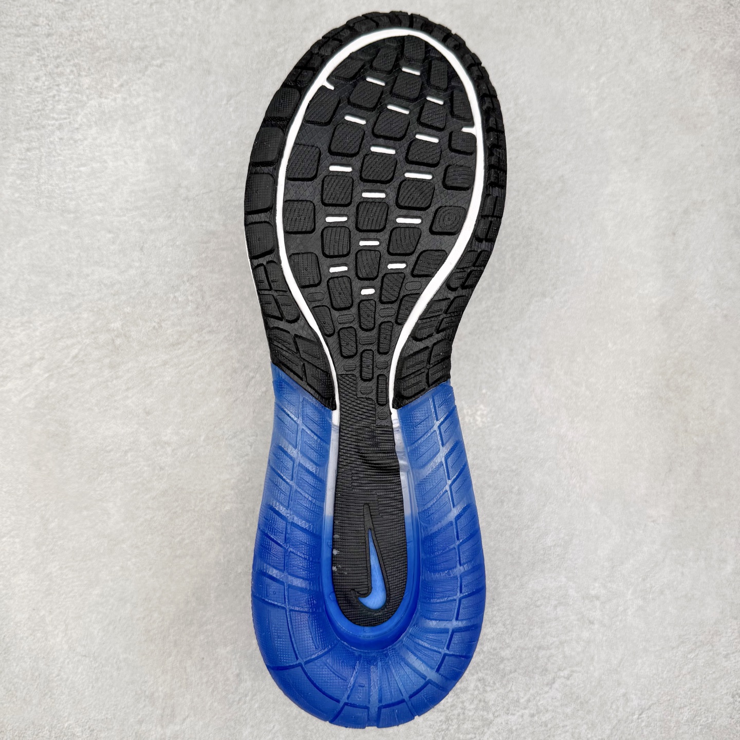 图片[9]-NK Air Max Phoenix 百搭舒适耐磨气垫低帮跑步鞋 FZ5307-101 实拍调校N版已经零色差零失真 百分百还原实物色彩所见即所得 不存在货不对板色差等低级问题 选购参考实物拍摄 不混卖不参货 只用心做好货严格选品 承诺混一赔十 尺码：36 36.5 37.5 38 38.5 39 40 40.5 41 42 42.5 43 44 44.5 45-选品中心