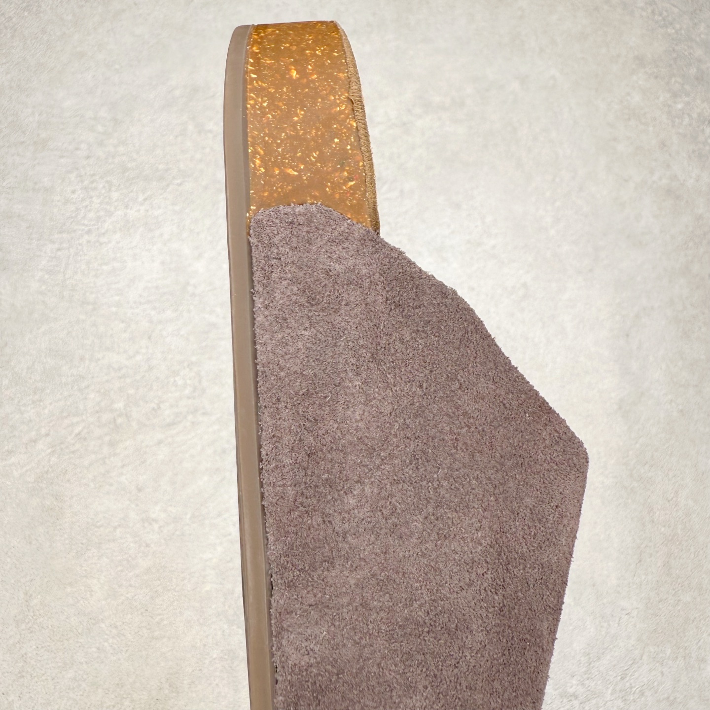 图片[6]-AD Originals Adimule 舒适百搭防磨包头拖鞋 男女同款 实拍调校N版已经零色差零失真 百分百还原实物色彩所见即所得 不存在货不对板色差等低级问题 选购参考实物拍摄 不混卖不参货 只用心做好货严格选品 承诺混一赔十 尺码：36 36.5 37.5 38 38.5 39 40 40.5 41 42 42.5 43 44 44.5 45-选品中心