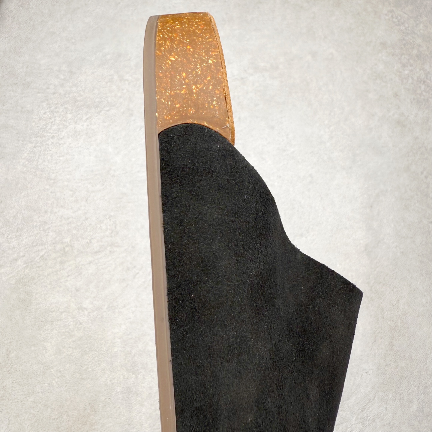 图片[6]-AD Originals Adimule 舒适百搭防磨包头拖鞋 男女同款 实拍调校N版已经零色差零失真 百分百还原实物色彩所见即所得 不存在货不对板色差等低级问题 选购参考实物拍摄 不混卖不参货 只用心做好货严格选品 承诺混一赔十 尺码：36 36.5 37.5 38 38.5 39 40 40.5 41 42 42.5 43 44 44.5 45-选品中心