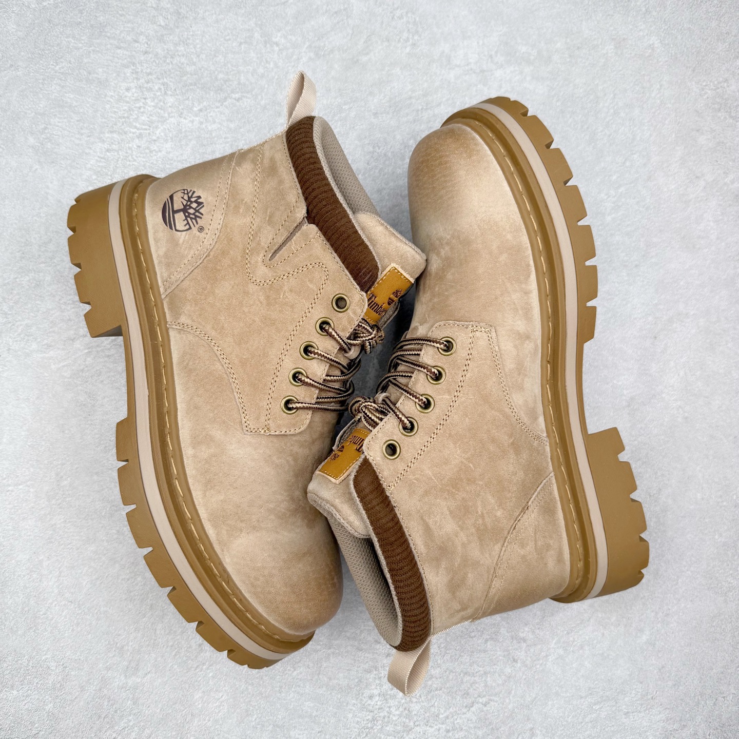 图片[3]-Timberland添柏岚/天伯伦户外中帮休闲大黄靴系列 广东大厂品质 原盒原包装 面料采用意大利🇮🇹顶级磨砂细纹牛皮 搭配防臭防腐真皮乳胶鞋垫 给您完美的穿着体验 质量考究耐穿 型男必备 专治不帅 高品质脚感一流 尺码：38 39 40 41 42 43 44（皮鞋码）-选品中心