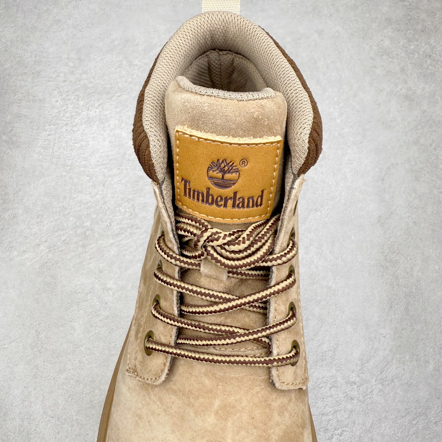 图片[5]-Timberland添柏岚/天伯伦户外中帮休闲大黄靴系列 广东大厂品质 原盒原包装 面料采用意大利🇮🇹顶级磨砂细纹牛皮 搭配防臭防腐真皮乳胶鞋垫 给您完美的穿着体验 质量考究耐穿 型男必备 专治不帅 高品质脚感一流 尺码：38 39 40 41 42 43 44（皮鞋码）-选品中心