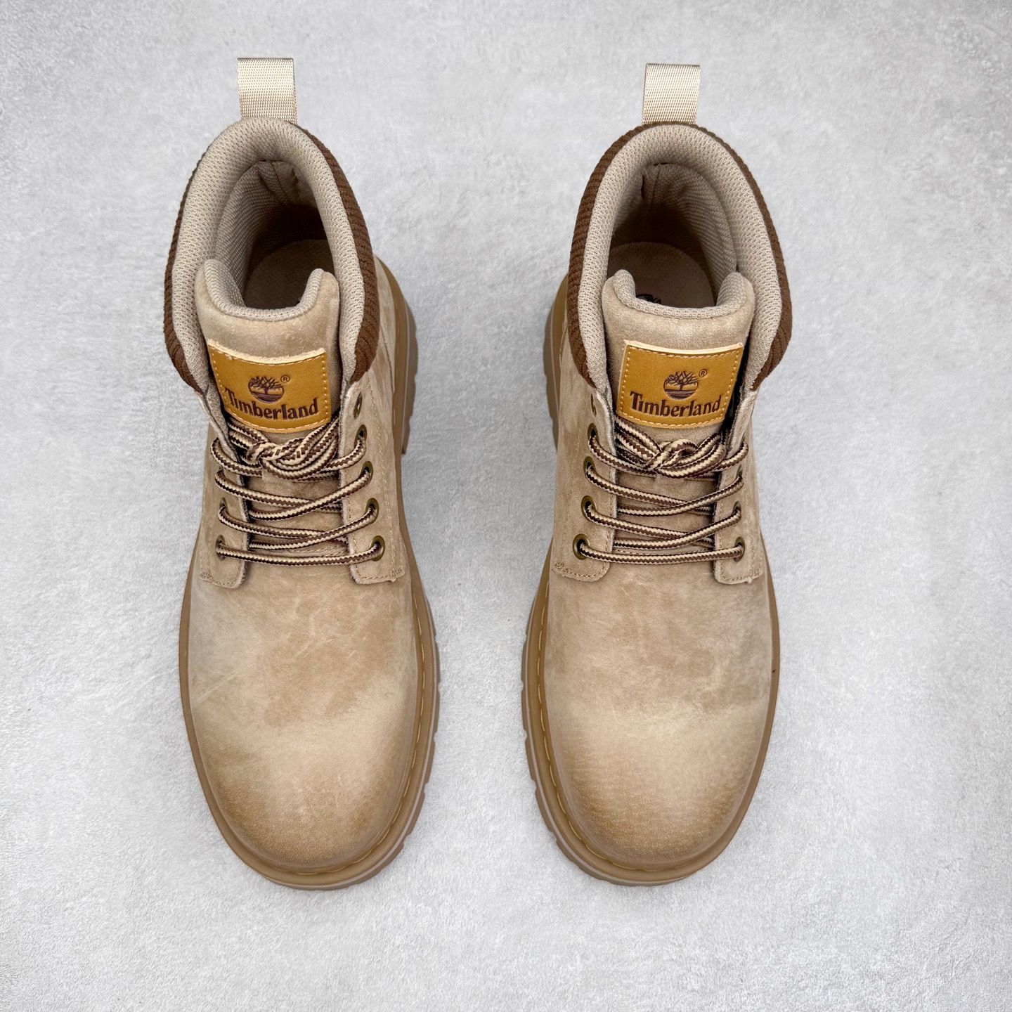 图片[2]-Timberland添柏岚/天伯伦户外中帮休闲大黄靴系列 广东大厂品质 原盒原包装 面料采用意大利🇮🇹顶级磨砂细纹牛皮 搭配防臭防腐真皮乳胶鞋垫 给您完美的穿着体验 质量考究耐穿 型男必备 专治不帅 高品质脚感一流 尺码：38 39 40 41 42 43 44（皮鞋码）-选品中心