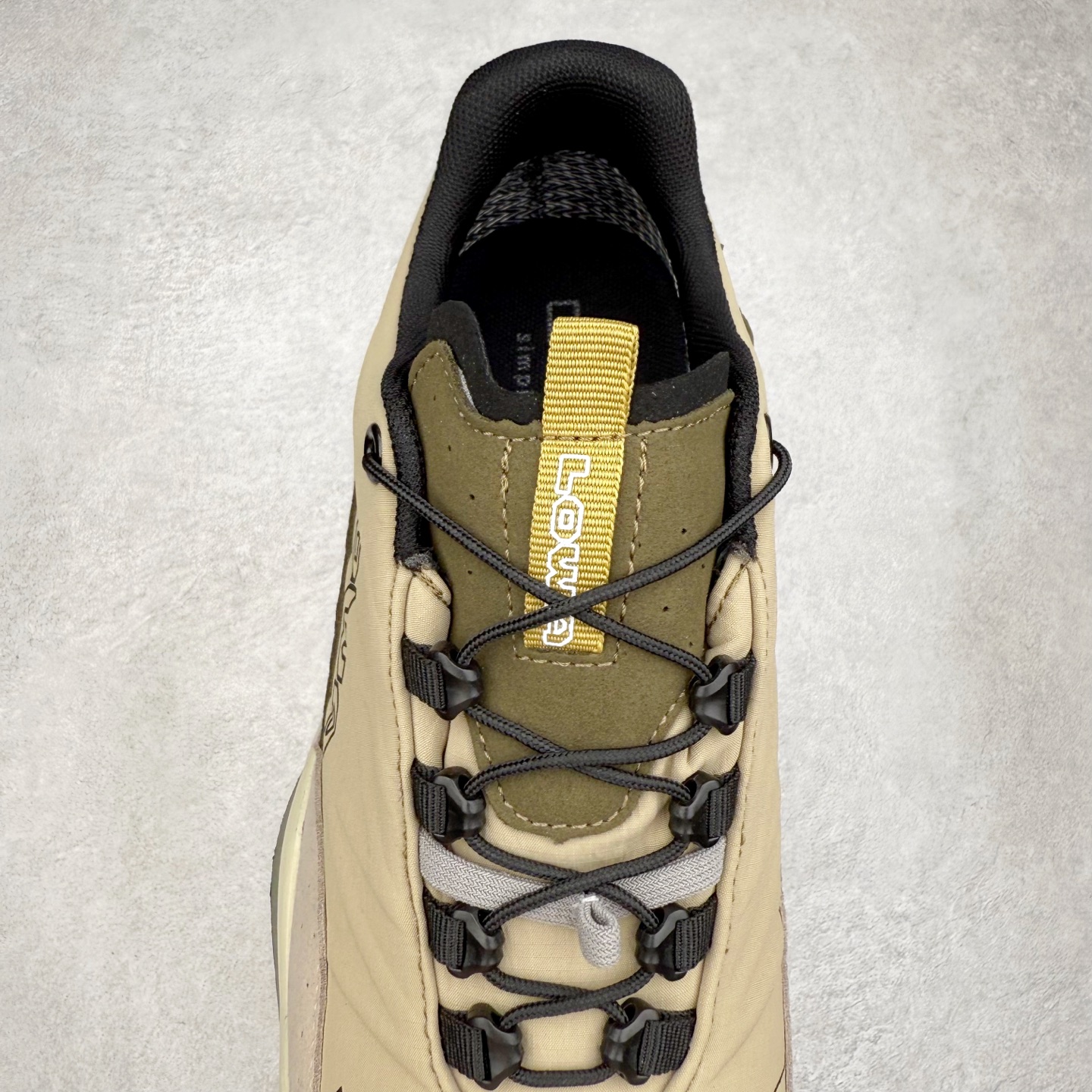 图片[5]-Lowa 漫游者2.0 舒适运动 减震防滑耐磨防水透气支撑轻便 低帮 户外功能鞋 1923年，LOWA诞生于德国南部巴伐利亚州的Jetzendorf一位名叫Johann Wagner的鞋匠手中。这位老鞋匠只在白天工作，晚上就陶醉在创作音乐的欢乐中。因而老鞋匠每天只能做几双鞋，但是每一双都质量上乘，不久这些鞋就闻名了德国，成为了最初的LOWA鞋。15年后，老鞋匠的儿子子承父业，并建立起了LOWA如今全球闻名、户外鞋领袖的地位。虽然历经90年，但当初老鞋匠精湛的制鞋工艺一直得以传承，纯手工的真诚与严谨也成为了LOWA秉承至今优良制鞋精神。实拍调校N版已经零色差零失真 百分百还原实物色彩所见即所得 不存在货不对板色差等低级问题 选购参考实物拍摄 不混卖不参货 只用心做好货严格选品 承诺混一赔十 尺码：36 36.5 37.5 38 38.5 39 40 40.5 41 42 42.5 43 44 44.5 45-选品中心