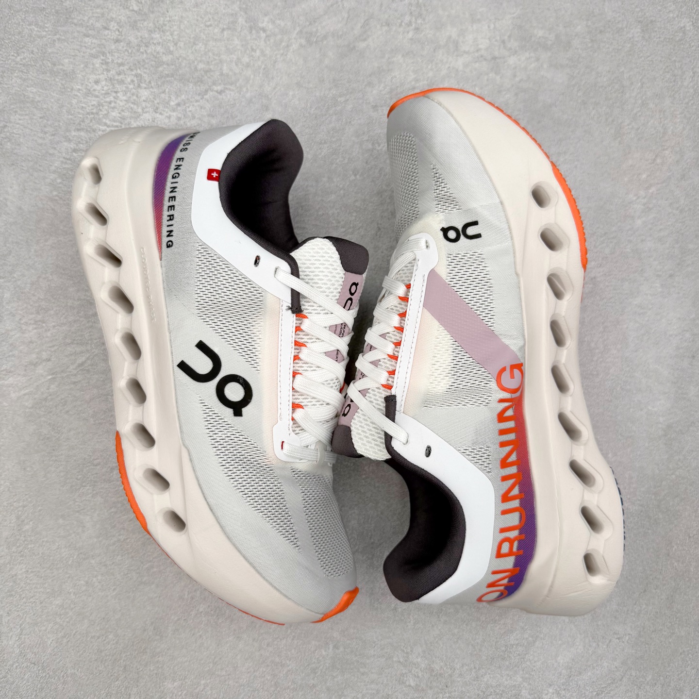 图片[3]-On昂跑 Cloudsurfer Next Z5 舒适柔软低帮跑步鞋 此运动品牌 开创于2010年 缓震着陆、强效回弹、轻柔质感的设计构思始终是ON研制关键 与此同时基于“为全球提供革新性的跑步感受”信念 陆续推出了多款跑鞋及其以专业运动人体跑步工程学为设计关键的功能性跑步服饰设备 让跑者不费力气地畅快畅跑 尺码：36 36.5 37.5 38 38.5 39 40 40.5 41 42 42.5 43 44 44.5 45-选品中心