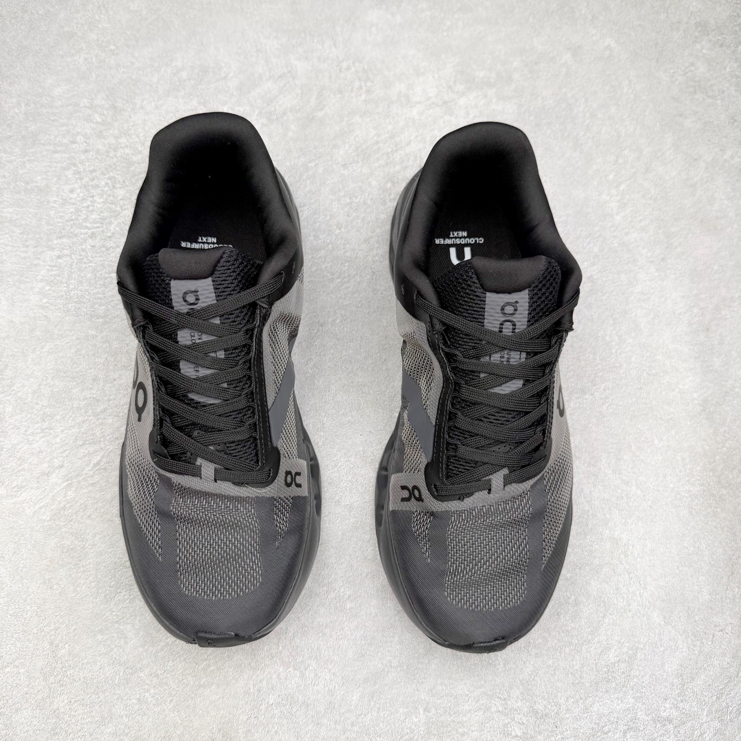 图片[2]-On昂跑 Cloudsurfer Next Z5 舒适柔软低帮跑步鞋 此运动品牌 开创于2010年 缓震着陆、强效回弹、轻柔质感的设计构思始终是ON研制关键 与此同时基于“为全球提供革新性的跑步感受”信念 陆续推出了多款跑鞋及其以专业运动人体跑步工程学为设计关键的功能性跑步服饰设备 让跑者不费力气地畅快畅跑 尺码：36 36.5 37.5 38 38.5 39 40 40.5 41 42 42.5 43 44 44.5 45-选品中心