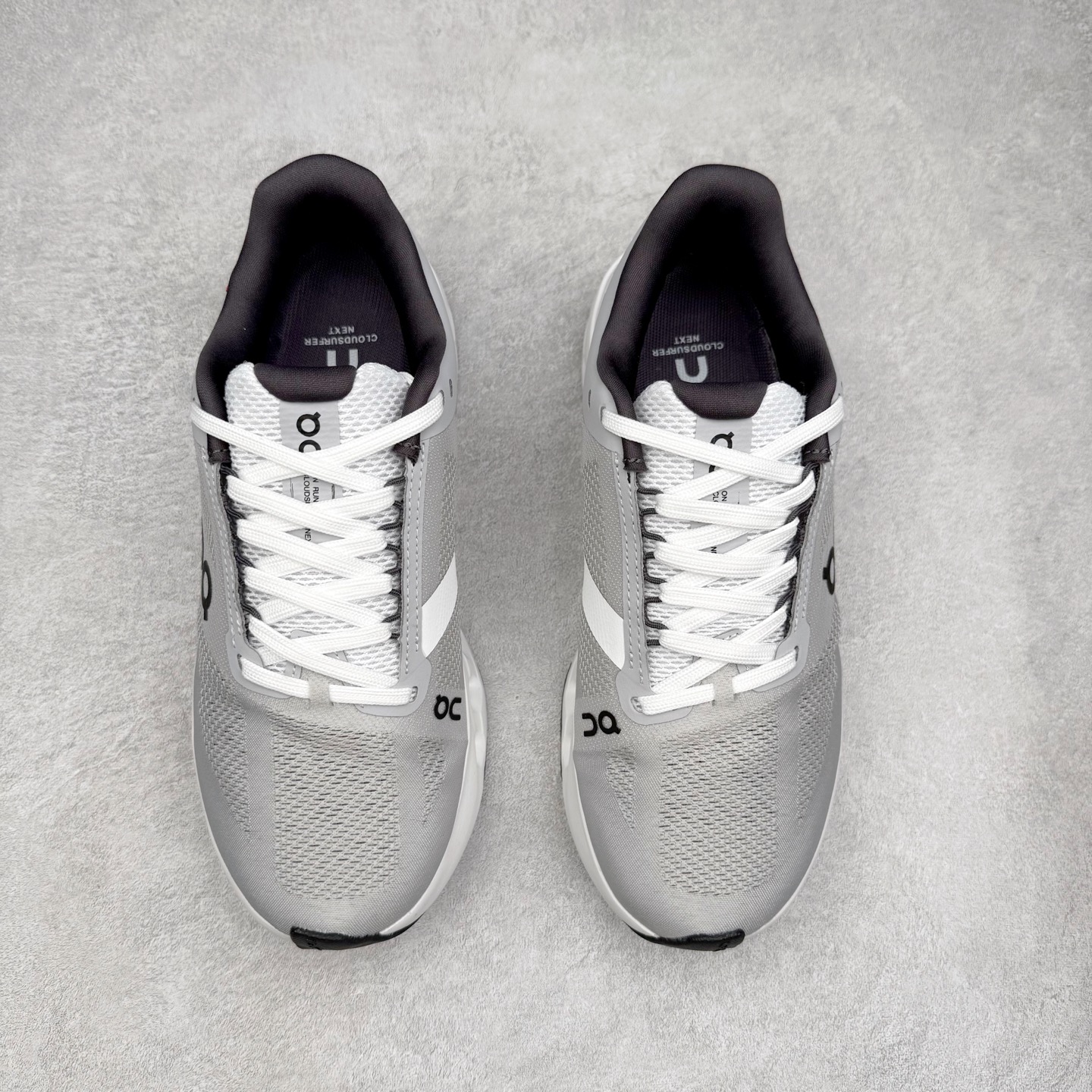 图片[2]-On昂跑 Cloudsurfer Next Z5 舒适柔软低帮跑步鞋 此运动品牌 开创于2010年 缓震着陆、强效回弹、轻柔质感的设计构思始终是ON研制关键 与此同时基于“为全球提供革新性的跑步感受”信念 陆续推出了多款跑鞋及其以专业运动人体跑步工程学为设计关键的功能性跑步服饰设备 让跑者不费力气地畅快畅跑 尺码：36 36.5 37.5 38 38.5 39 40 40.5 41 42 42.5 43 44 44.5 45-选品中心