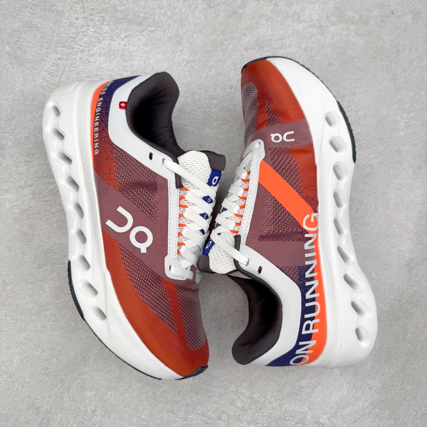 图片[3]-On昂跑 Cloudsurfer Next Z5 舒适柔软低帮跑步鞋 此运动品牌 开创于2010年 缓震着陆、强效回弹、轻柔质感的设计构思始终是ON研制关键 与此同时基于“为全球提供革新性的跑步感受”信念 陆续推出了多款跑鞋及其以专业运动人体跑步工程学为设计关键的功能性跑步服饰设备 让跑者不费力气地畅快畅跑 尺码：36 36.5 37.5 38 38.5 39 40 40.5 41 42 42.5 43 44 44.5 45-选品中心