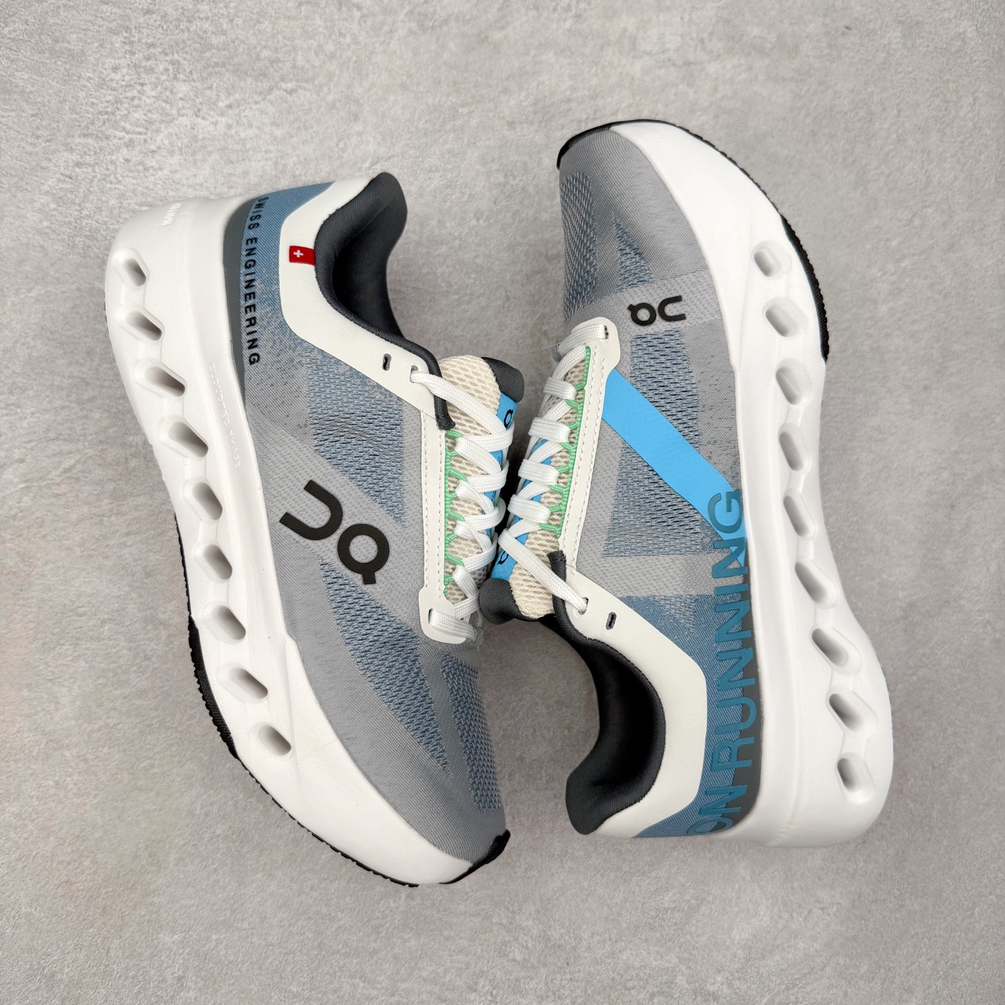 图片[3]-On昂跑 Cloudsurfer Next Z5 舒适柔软低帮跑步鞋 此运动品牌 开创于2010年 缓震着陆、强效回弹、轻柔质感的设计构思始终是ON研制关键 与此同时基于“为全球提供革新性的跑步感受”信念 陆续推出了多款跑鞋及其以专业运动人体跑步工程学为设计关键的功能性跑步服饰设备 让跑者不费力气地畅快畅跑 尺码：36 36.5 37.5 38 38.5 39 40 40.5 41 42 42.5 43 44 44.5 45-选品中心