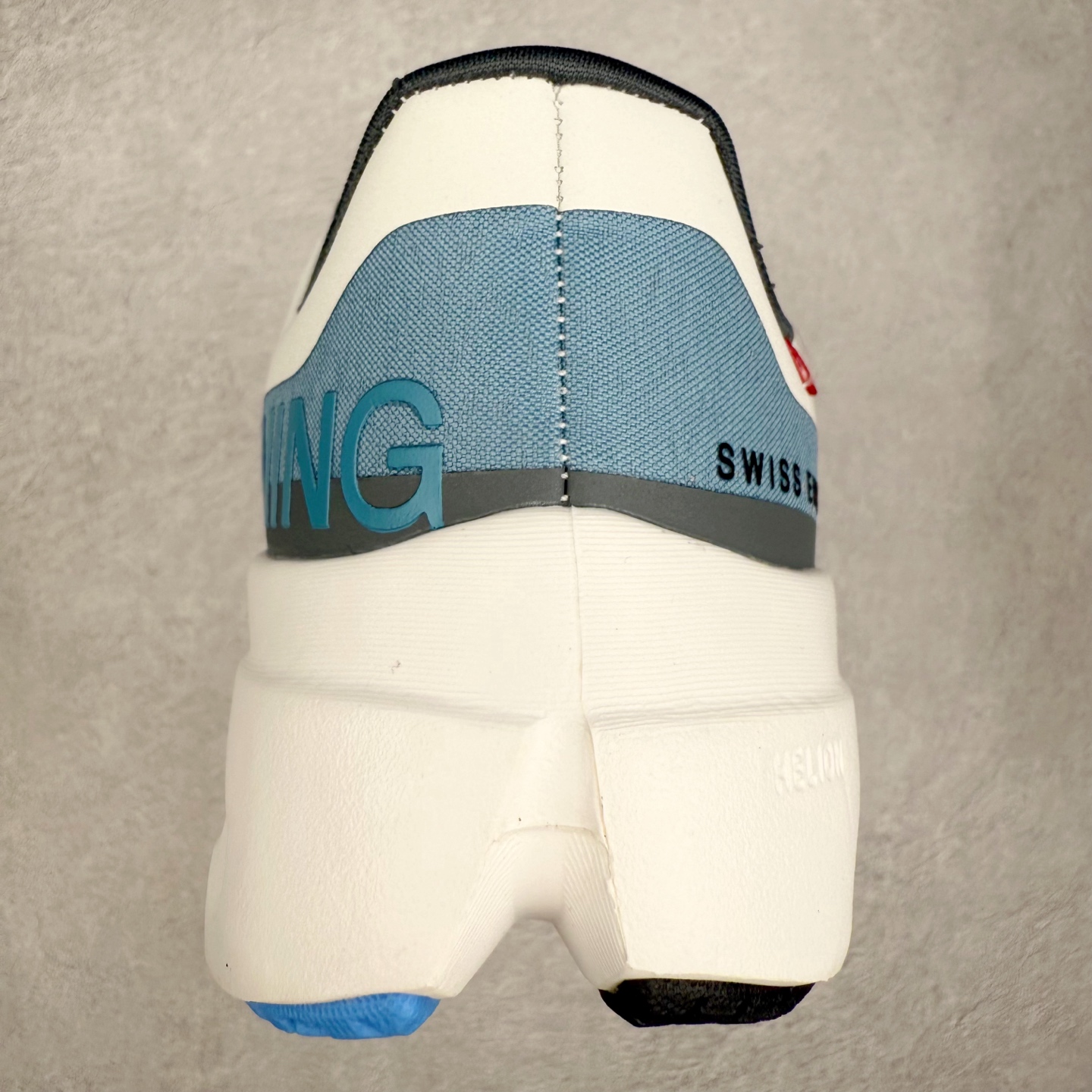 图片[8]-On昂跑 Cloudsurfer Next Z5 舒适柔软低帮跑步鞋 此运动品牌 开创于2010年 缓震着陆、强效回弹、轻柔质感的设计构思始终是ON研制关键 与此同时基于“为全球提供革新性的跑步感受”信念 陆续推出了多款跑鞋及其以专业运动人体跑步工程学为设计关键的功能性跑步服饰设备 让跑者不费力气地畅快畅跑 尺码：36 36.5 37.5 38 38.5 39 40 40.5 41 42 42.5 43 44 44.5 45-选品中心