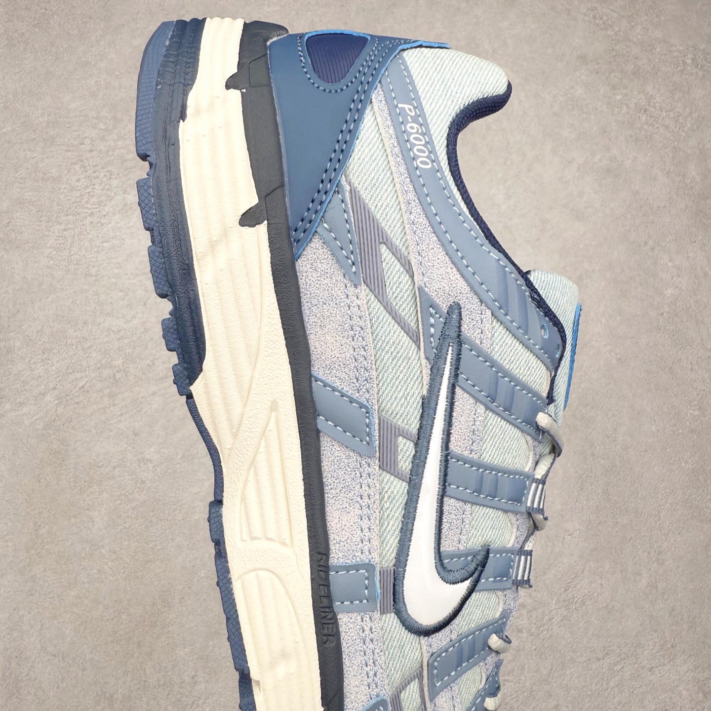 图片[6]-NK P-6000 系列低帮复古老爹风休闲运动舒适慢跑鞋 IH3646-499 融合 Pegasus 过往运动鞋设计 助力 21 世纪早期跑步运动跃升时尚新高度 采用透气网眼布、运动风格线条和耐穿覆面 兼具吸睛外观和舒适感受 中底泡绵以田径赛道为灵感 打造厚实设计 缔造出众缓震性能 尺码：36 36.5 37.5 38 38.5 39 40 40.5 41 42 42.5 43 44 44.5 45-选品中心