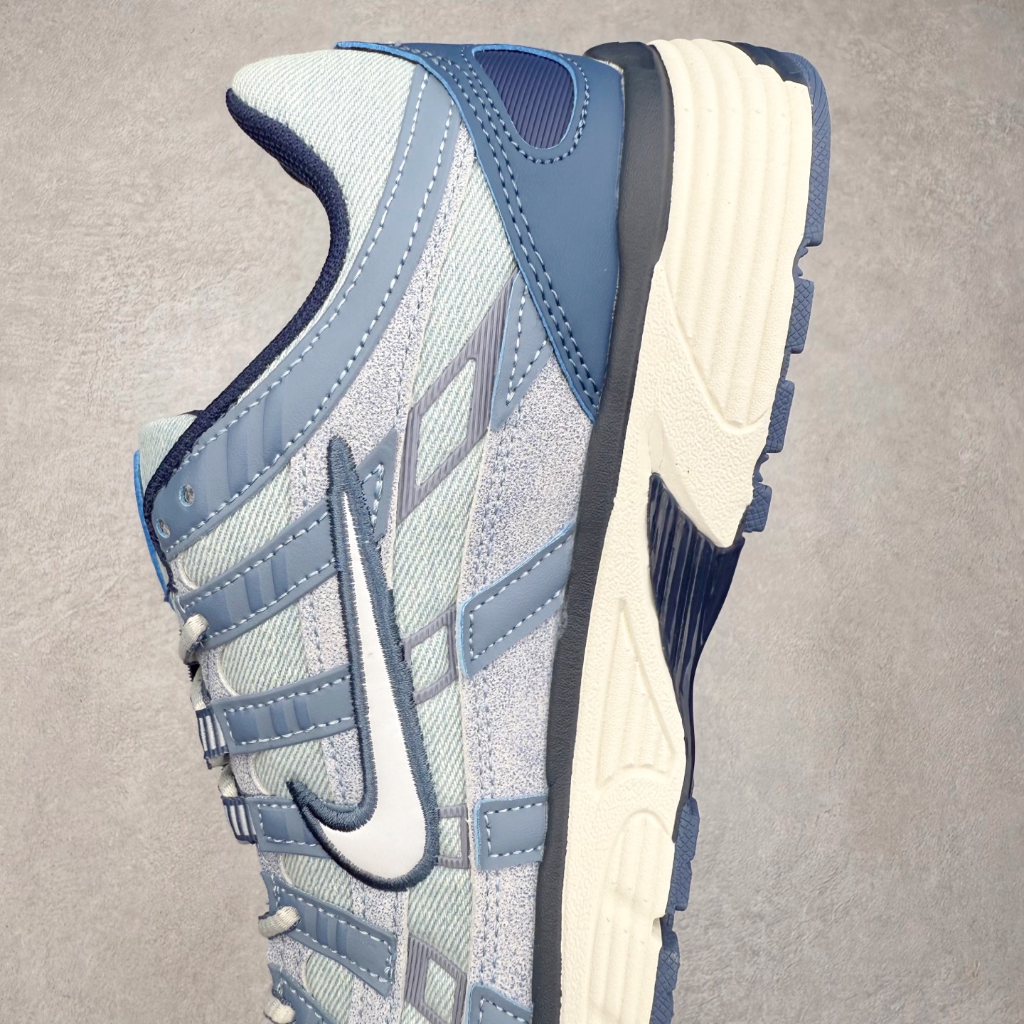 图片[7]-NK P-6000 系列低帮复古老爹风休闲运动舒适慢跑鞋 IH3646-499 融合 Pegasus 过往运动鞋设计 助力 21 世纪早期跑步运动跃升时尚新高度 采用透气网眼布、运动风格线条和耐穿覆面 兼具吸睛外观和舒适感受 中底泡绵以田径赛道为灵感 打造厚实设计 缔造出众缓震性能 尺码：36 36.5 37.5 38 38.5 39 40 40.5 41 42 42.5 43 44 44.5 45-选品中心