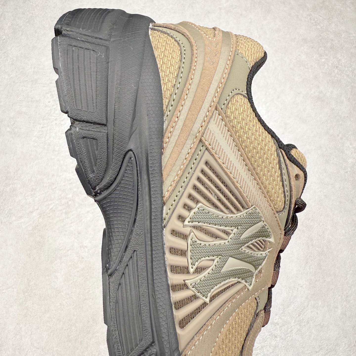 图片[6]-MLB TROPHY RUNNER 织物合成革 潮流时尚百搭复古撞色大Logo情侣运动网面 减震耐磨透气 低帮 生活休闲鞋 男女同款 实拍调校N版已经零色差零失真 百分百还原实物色彩所见即所得 不存在货不对板色差等低级问题 选购参考实物拍摄 不混卖不参货 只用心做好货严格选品 承诺混一赔十 尺码：36 36.5 37.5 38 38.5 39 40 40.5 41 42 42.5 43 44 44.5 45-选品中心