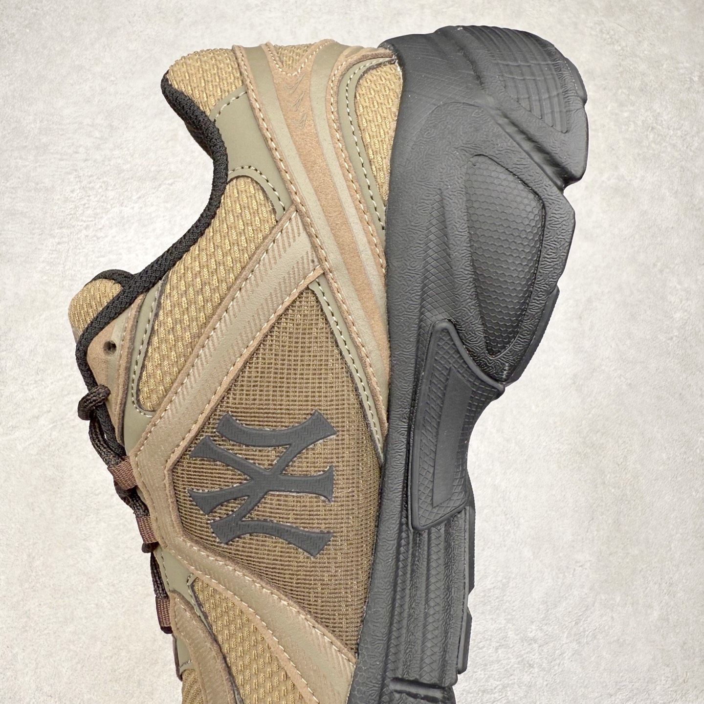 图片[7]-MLB TROPHY RUNNER 织物合成革 潮流时尚百搭复古撞色大Logo情侣运动网面 减震耐磨透气 低帮 生活休闲鞋 男女同款 实拍调校N版已经零色差零失真 百分百还原实物色彩所见即所得 不存在货不对板色差等低级问题 选购参考实物拍摄 不混卖不参货 只用心做好货严格选品 承诺混一赔十 尺码：36 36.5 37.5 38 38.5 39 40 40.5 41 42 42.5 43 44 44.5 45-选品中心