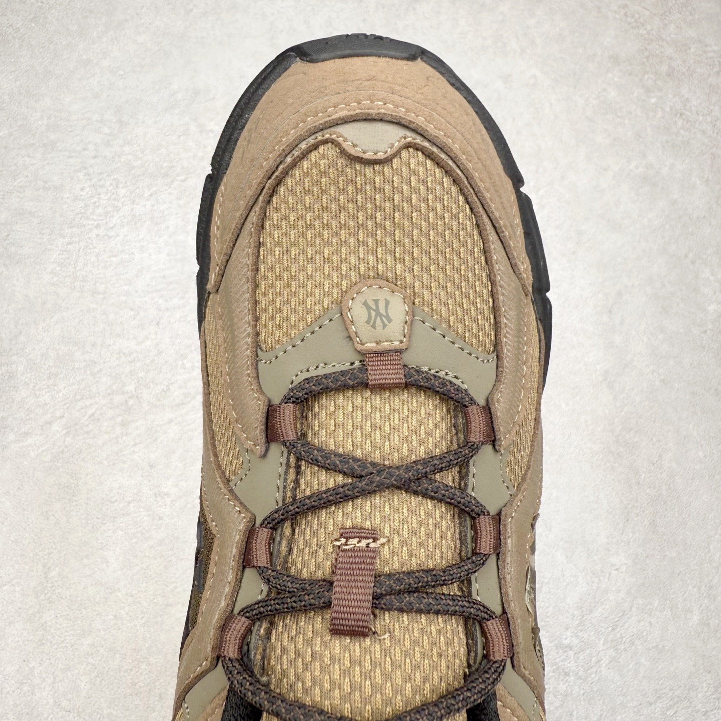 图片[4]-MLB TROPHY RUNNER 织物合成革 潮流时尚百搭复古撞色大Logo情侣运动网面 减震耐磨透气 低帮 生活休闲鞋 男女同款 实拍调校N版已经零色差零失真 百分百还原实物色彩所见即所得 不存在货不对板色差等低级问题 选购参考实物拍摄 不混卖不参货 只用心做好货严格选品 承诺混一赔十 尺码：36 36.5 37.5 38 38.5 39 40 40.5 41 42 42.5 43 44 44.5 45-选品中心