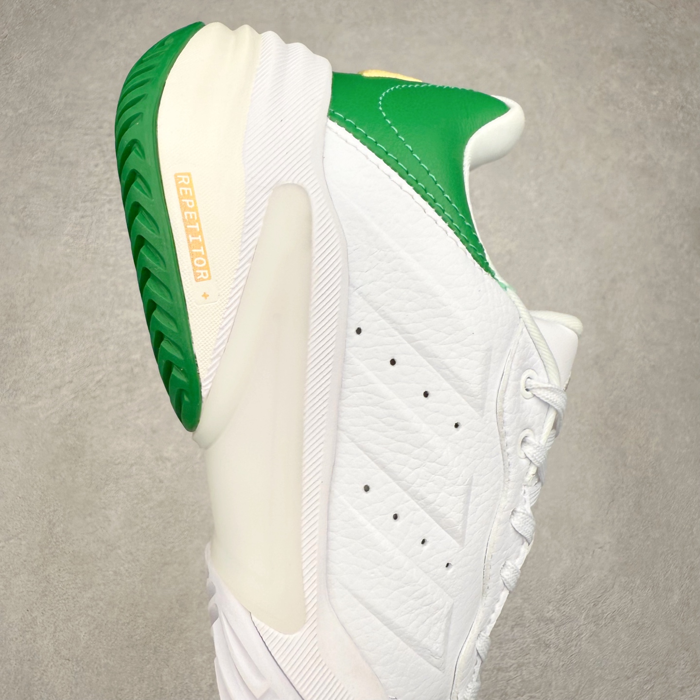 图片[6]-AD Barricade 13 M LEATHER 百搭舒适防滑耐磨低帮网球鞋 实拍调校N版已经零色差零失真 百分百还原实物色彩所见即所得 不存在货不对板色差等低级问题 选购参考实物拍摄 不混卖不参货 只用心做好货严格选品 承诺混一赔十 尺码：36 36.5 37.5 38 38.5 39 40 40.5 41 42 42.5 43 44 44.5 45-选品中心