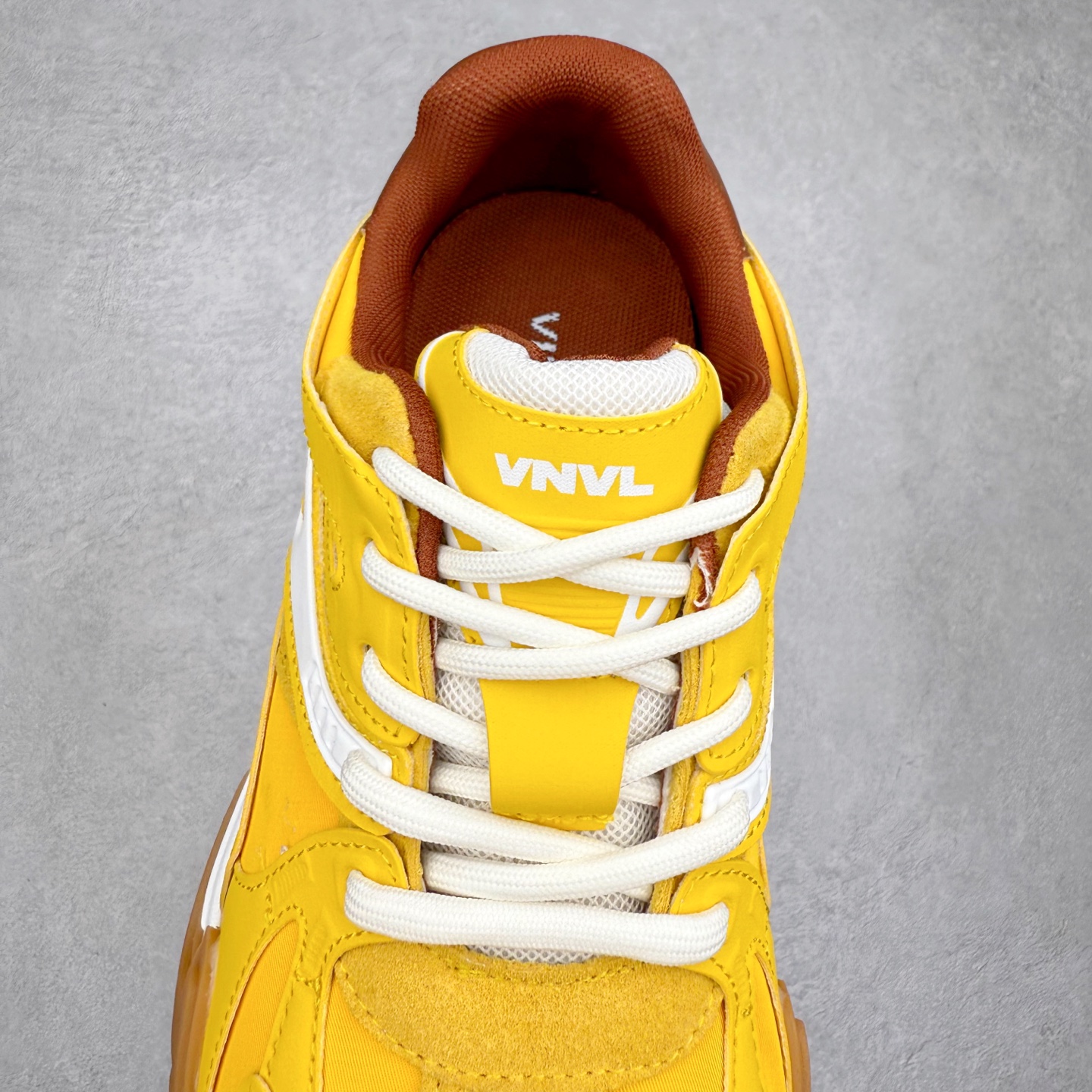 图片[5]-【檀健次杨洋IU李知恩同款】 VINYVIOLA维尼维拉 GAT系列厚底德训鞋 上脚包裹性真的不要太舒适 透气不闷脚➕减震效果也很舒适 侧边的流动线条也很有美感～ 不管日常通勤还是时尚出街，回头率💯～ 尺码：35 36 37 38 39 40-选品中心