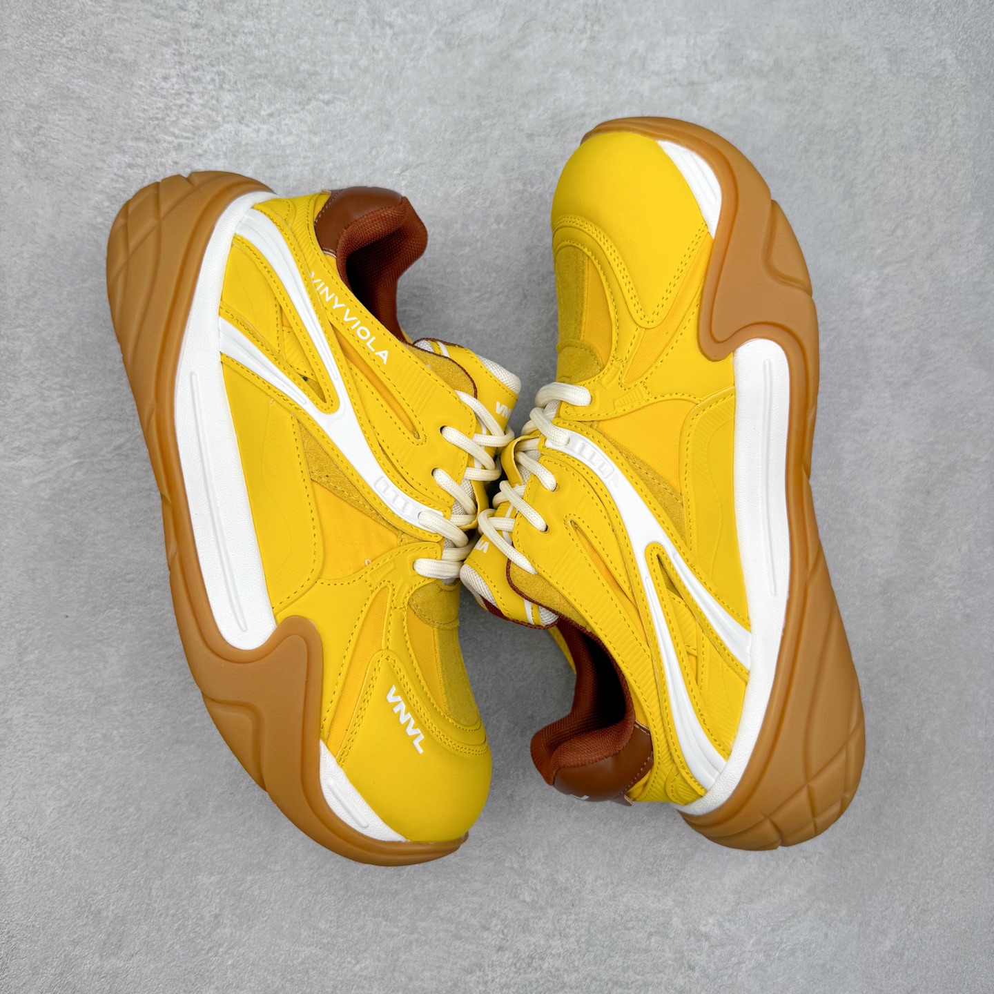 图片[3]-【檀健次杨洋IU李知恩同款】 VINYVIOLA维尼维拉 GAT系列厚底德训鞋 上脚包裹性真的不要太舒适 透气不闷脚➕减震效果也很舒适 侧边的流动线条也很有美感～ 不管日常通勤还是时尚出街，回头率💯～ 尺码：35 36 37 38 39 40-选品中心