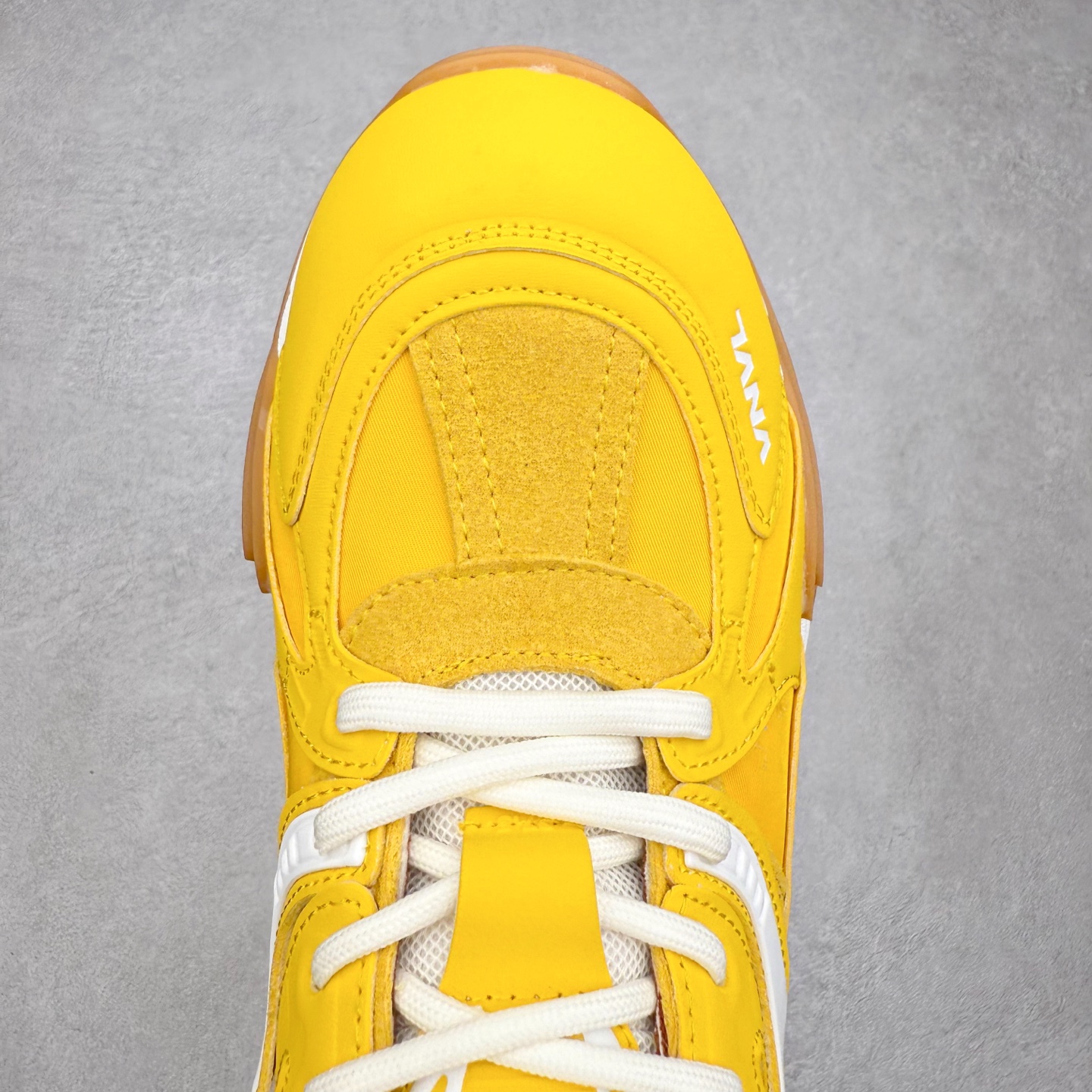 图片[4]-【檀健次杨洋IU李知恩同款】 VINYVIOLA维尼维拉 GAT系列厚底德训鞋 上脚包裹性真的不要太舒适 透气不闷脚➕减震效果也很舒适 侧边的流动线条也很有美感～ 不管日常通勤还是时尚出街，回头率💯～ 尺码：35 36 37 38 39 40-选品中心