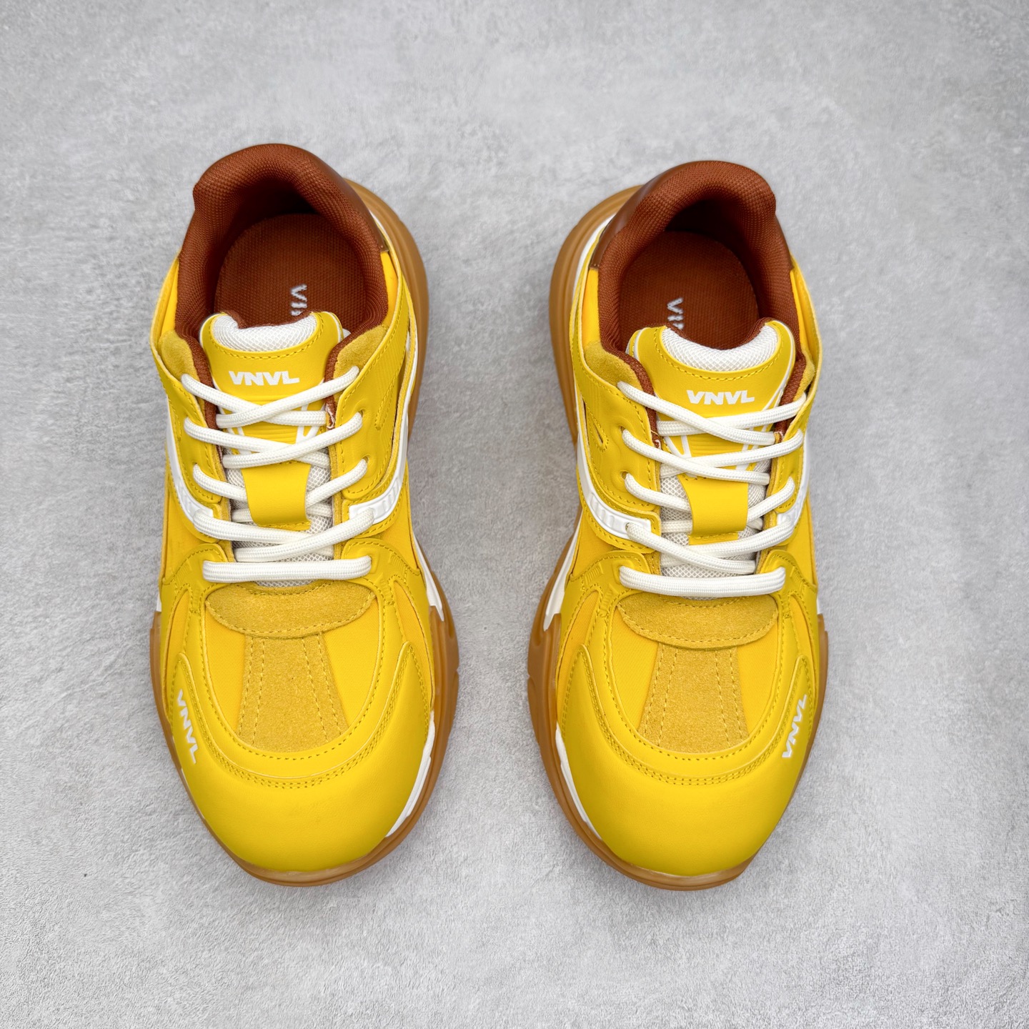 图片[2]-【檀健次杨洋IU李知恩同款】 VINYVIOLA维尼维拉 GAT系列厚底德训鞋 上脚包裹性真的不要太舒适 透气不闷脚➕减震效果也很舒适 侧边的流动线条也很有美感～ 不管日常通勤还是时尚出街，回头率💯～ 尺码：35 36 37 38 39 40-选品中心