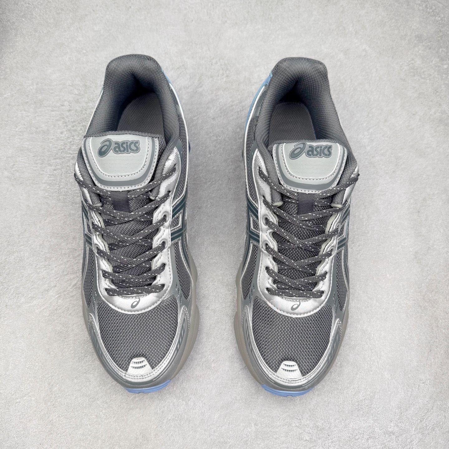 图片[2]-ASICS GEL-KINETIC FLUENT 舒适百搭 合成革耐磨 低帮 休闲跑步鞋 男女同款 ASICS（亚瑟士）是日本实业家鬼冢喜八郎创立的跑鞋运动品牌，名字想法源自著名的拉丁谚语“AnimaSana In Corpore Sano”，意为“健全的精神寓于强健的体魄”。正如其名字的含义，ASICS亚瑟士一直坚信保持身体的健康与活力是打造健康快乐的生活方式的最佳途径。亚瑟士的跑鞋、篮球鞋等系列集专业与美貌于一身，拥有极高的热度。2016年，ASICS在“2016年日本最佳全球品牌”排行榜名列第17名。尺码：36 37 37.5 38 39 39.5 40 40.5 41.5 42 42.5 43.5 44 45-选品中心