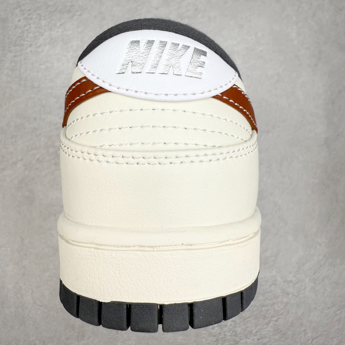 图片[8]-＃F版 NK Dunk Low IM6670-202 极限压缩利润空间 超乎所想的高性价比 用料绝不含糊 原盒原配 正确耐磨橡胶大底 超高清洁度 全鞋零毛边皮料切割 全套原楦原模倾力打造完美版型 尺码：36 36.5 37.5 38 38.5 39 40 40.5 41 42 42.5 43 44 44.5 45 46 47.5-选品中心