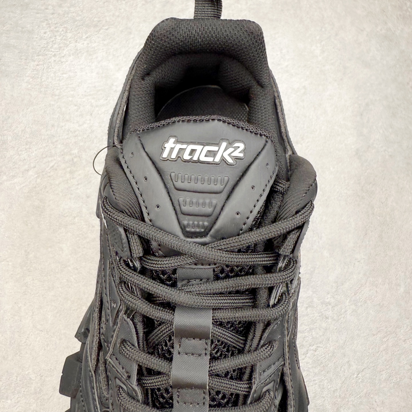 图片[5]-＃福利特价 BALENCIAGA Track 2 Sneakers 巴黎世家 轨道镂空二代 纯黑 全新版面采用176块独立部件拼接而成 #全部原档案原楦数据开发 #1：1比例克重 原装全掌升级乳胶鞋垫设计 #市面最为正确东莞代工原底 尺码：35 36 37 38 39 40 41 42 43 44 45-选品中心