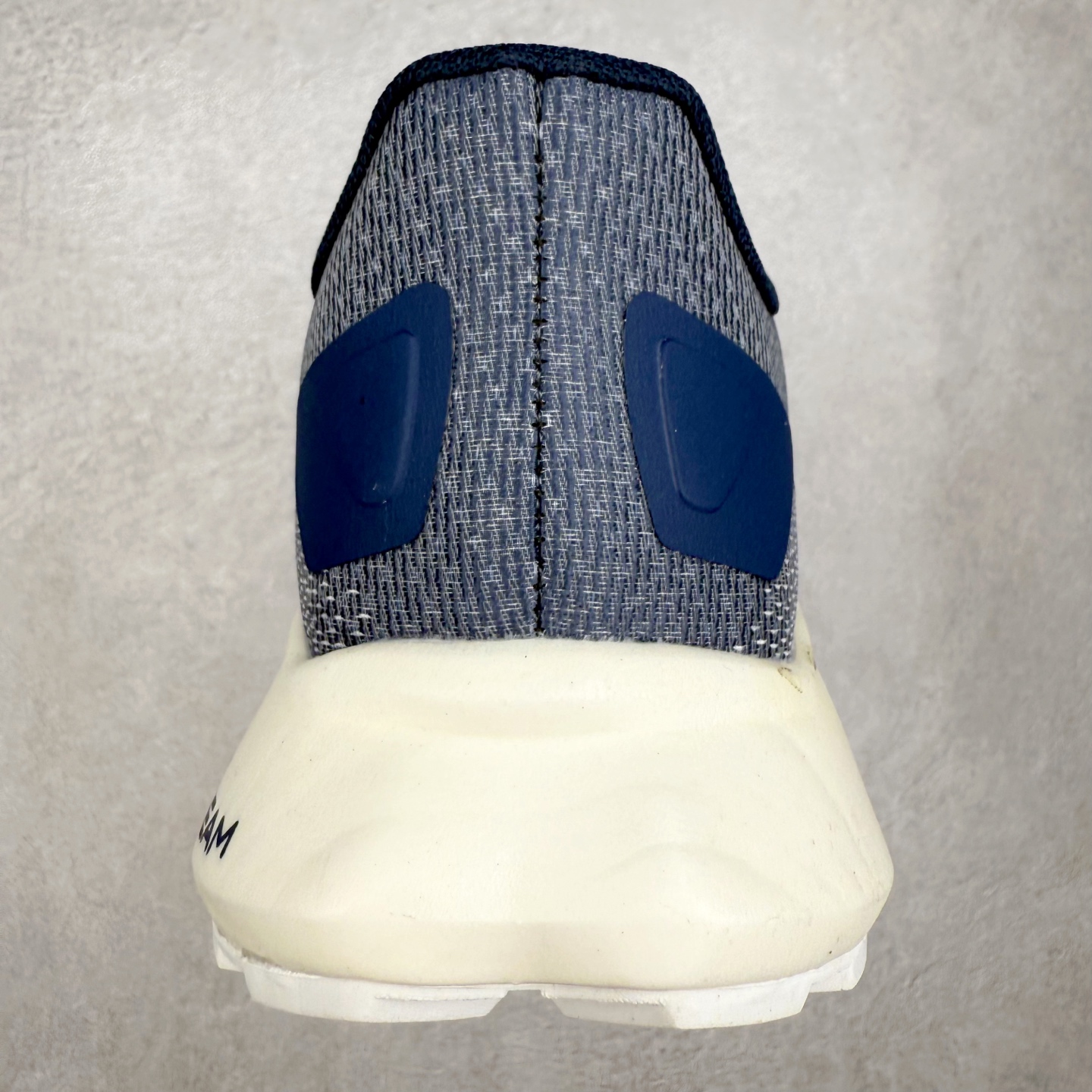 图片[8]-THE NORTH FACE Vectiv Enduris 4 北面舒适柔软透气轻便 越野跑步鞋 North Face于1966年成立，一直致力于为户外运动员的每一次严酷探索提供专业装备。作为全球户外运动领导品牌，The NorthFace以经过专业运动员测试、适应各类户外需求的产品助力探索者不断超越自我，激发人类潜能。The North Face象征着众多山脉中更冷、更值得挑战的北坡。品牌标志则来自Half Dome，一座位于美国加州Yosemite NationalPark（优胜美地国家公园）里的山峰，中文名字取为「北面」，象征着不畏惧的户外探索精神。1997年，The North Face采用全新的宣传标语「Never Stop Exploring探索永不停止」，体现品牌的探索精神，成为品牌的座右铭。实拍调校N版已经零色差零失真 百分百还原实物色彩所见即所得 不存在货不对板色差等低级问题 选购参考实物拍摄 不混卖不参货 只用心做好货严格选品 承诺混一赔十 尺码：36 36.5 37.5 38 38.5 39 40 40.5 41 42 42.5 43 44 44.5 45-选品中心