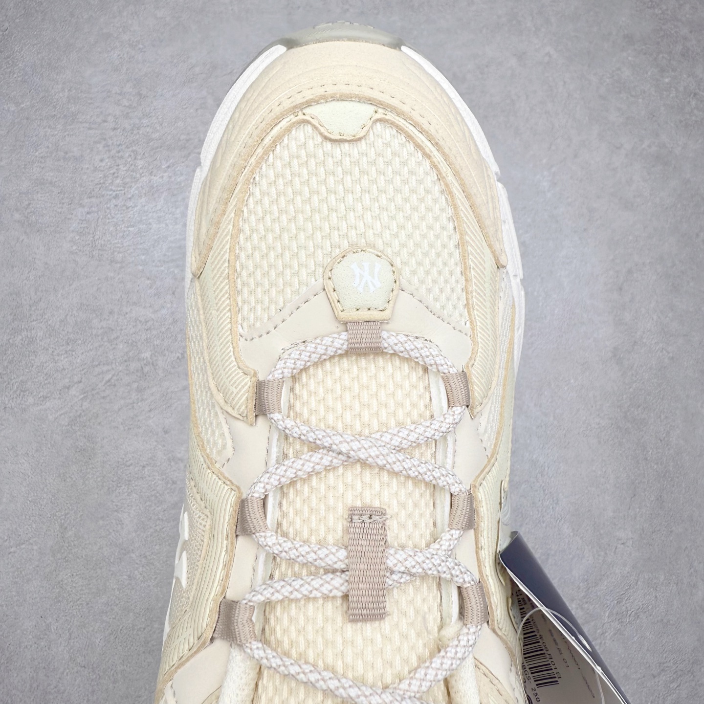 图片[4]-MLB TROPHY RUNNER 织物合成革 潮流时尚百搭复古撞色大Logo情侣运动网面 减震耐磨透气 低帮 生活休闲鞋 男女同款 实拍调校N版已经零色差零失真 百分百还原实物色彩所见即所得 不存在货不对板色差等低级问题 选购参考实物拍摄 不混卖不参货 只用心做好货严格选品 承诺混一赔十 尺码：36 36.5 37.5 38 38.5 39 40 40.5 41 42 42.5 43 44 44.5 45-选品中心