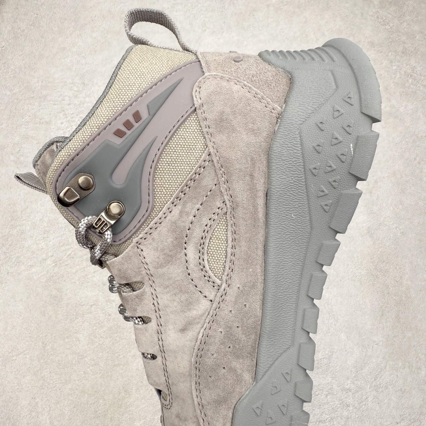 图片[7]-Timberland添柏岚/天伯伦户外中帮休闲大黄靴系列 广东大厂品质 原盒原包装 面料采用意大利🇮🇹顶级磨砂细纹牛皮 搭配防臭防腐真皮乳胶鞋垫 给您完美的穿着体验 质量考究耐穿 型男必备 专治不帅 高品质脚感一流 尺码：38 39 40 41 42 43 44（皮鞋码）-选品中心