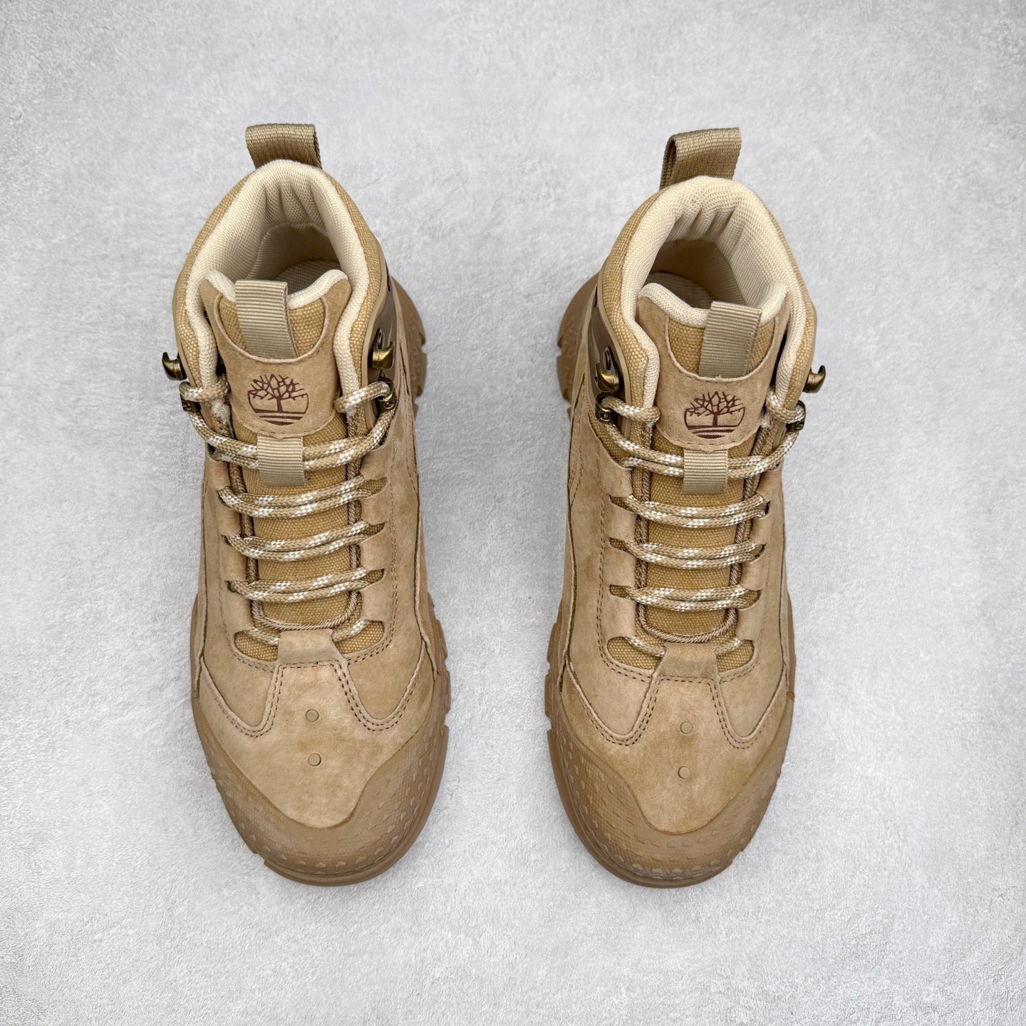 图片[2]-Timberland添柏岚/天伯伦户外中帮休闲大黄靴系列 广东大厂品质 原盒原包装 面料采用意大利🇮🇹顶级磨砂细纹牛皮 搭配防臭防腐真皮乳胶鞋垫 给您完美的穿着体验 质量考究耐穿 型男必备 专治不帅 高品质脚感一流 尺码：38 39 40 41 42 43 44（皮鞋码）-选品中心