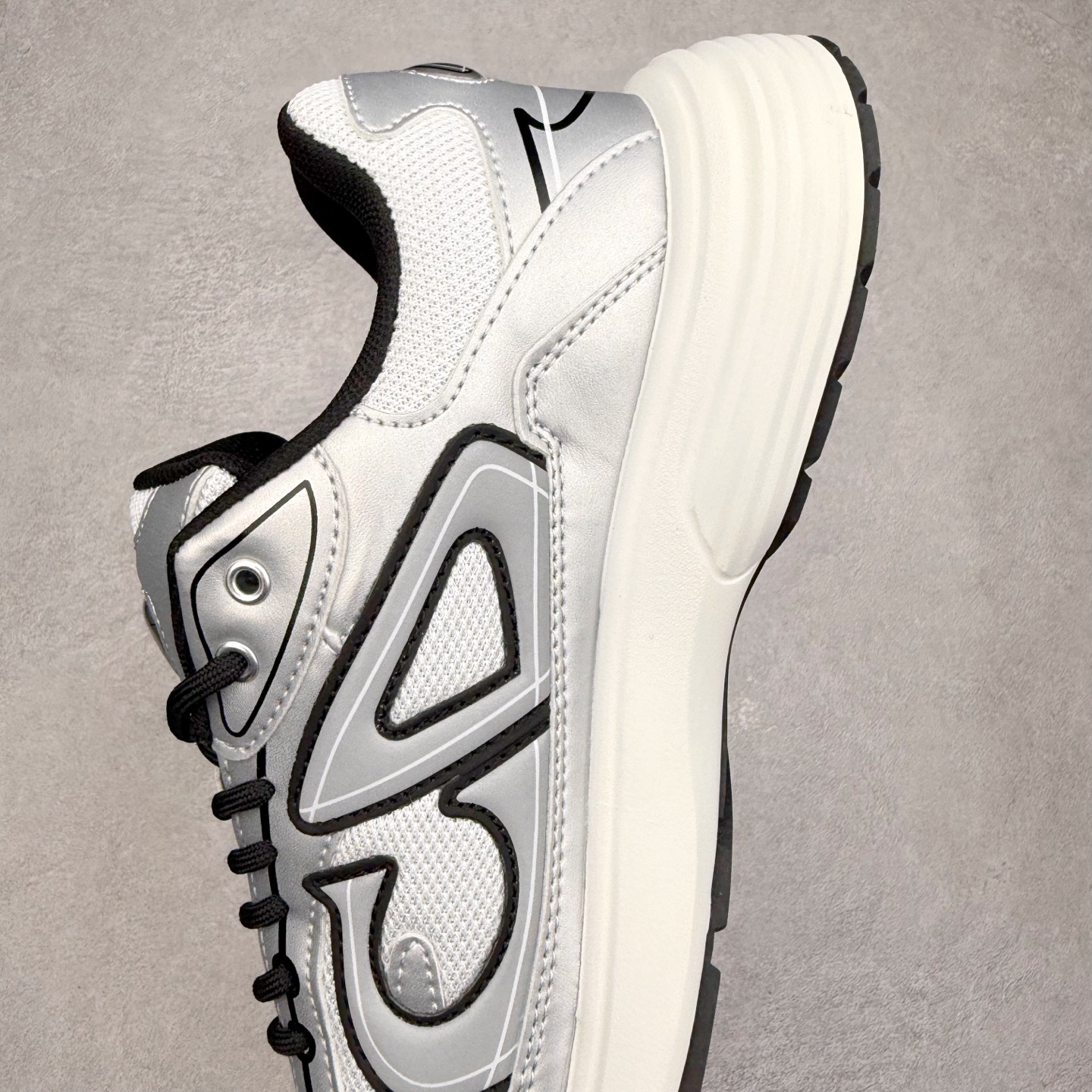 图片[7]-＃福利特价 Dior B30 迪奥网眼织物低帮运动休闲鞋 该款系列采用黑网色眼织物白和色科技料面精心制 作饰以反光“CD30”图形标志 外格轻盈的刻雕效果橡胶鞋搭底配标志性点的缀提升格调 内弹部力细节塑造想理的舒适穿着体验可与各休式闲造型配搭 彰显尚时现代的运风动范 尺码：36 37 35 39 40 41 42 43 44 45-选品中心