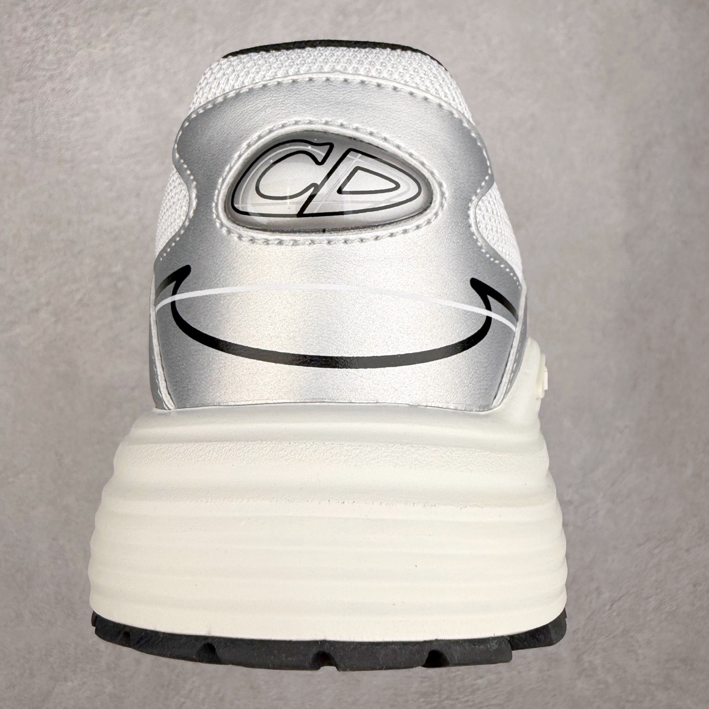 图片[8]-＃福利特价 Dior B30 迪奥网眼织物低帮运动休闲鞋 该款系列采用黑网色眼织物白和色科技料面精心制 作饰以反光“CD30”图形标志 外格轻盈的刻雕效果橡胶鞋搭底配标志性点的缀提升格调 内弹部力细节塑造想理的舒适穿着体验可与各休式闲造型配搭 彰显尚时现代的运风动范 尺码：36 37 35 39 40 41 42 43 44 45-选品中心