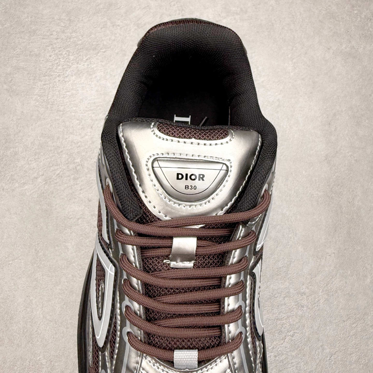 图片[5]-＃福利特价 Dior B30 迪奥网眼织物低帮运动休闲鞋 该款系列采用黑网色眼织物白和色科技料面精心制 作饰以反光“CD30”图形标志 外格轻盈的刻雕效果橡胶鞋搭底配标志性点的缀提升格调 内弹部力细节塑造想理的舒适穿着体验可与各休式闲造型配搭 彰显尚时现代的运风动范 尺码：36 37 35 39 40 41 42 43 44 45-选品中心