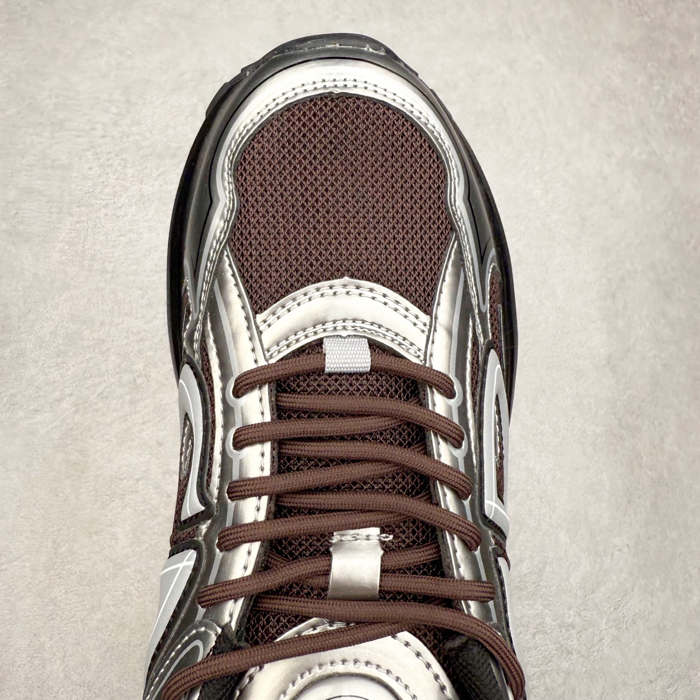 图片[4]-＃福利特价 Dior B30 迪奥网眼织物低帮运动休闲鞋 该款系列采用黑网色眼织物白和色科技料面精心制 作饰以反光“CD30”图形标志 外格轻盈的刻雕效果橡胶鞋搭底配标志性点的缀提升格调 内弹部力细节塑造想理的舒适穿着体验可与各休式闲造型配搭 彰显尚时现代的运风动范 尺码：36 37 35 39 40 41 42 43 44 45-选品中心