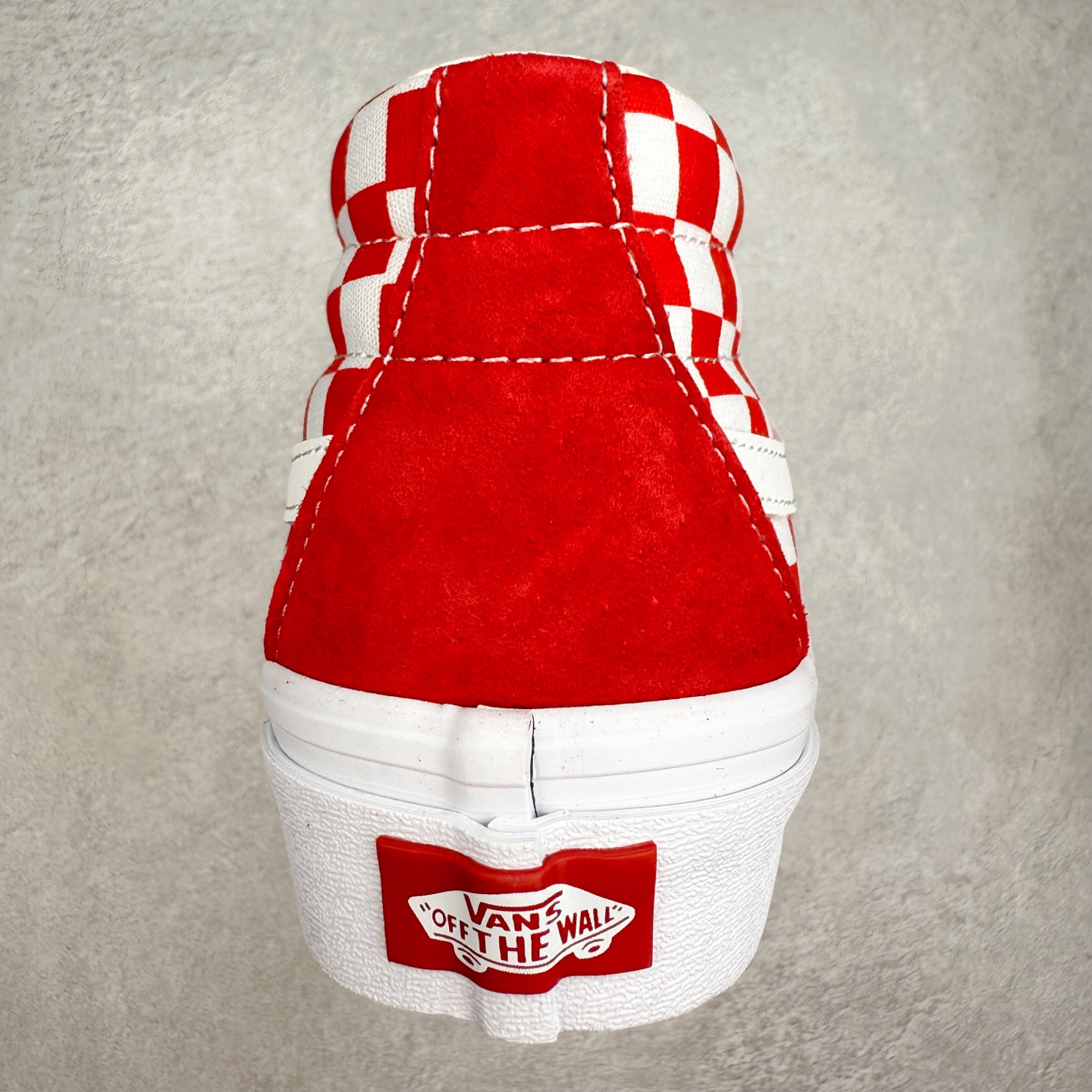 图片[8]-Vans Sk8-Mid 红白棋盘中帮 采用经典Sk8-Mid鞋型 金扣字母鞋带点缀增加复古属性 整体在鞋型和贴合度方面重塑鞋款 尺码：35 36 36.5 37 38 38.5 39 40 40.5 41 42 42.5 43 44-选品中心