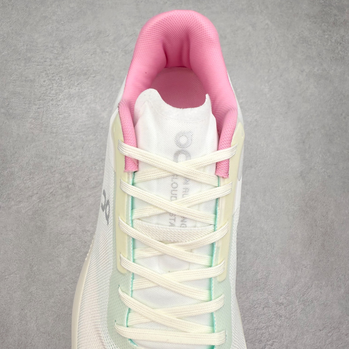 图片[5]-On昂跑 Cloudvista 2 舒适轻盈防滑透气回弹 低帮 越野跑步鞋 此运动品牌 开创于2010年 缓震着陆、强效回弹、轻柔质感的设计构思始终是ON研制关键 与此同时基于“为全球提供革新性的跑步感受”信念 陆续推出了多款跑鞋及其以专业运动人体跑步工程学为设计关键的功能性跑步服饰设备 让跑者不费力气地畅快畅跑 尺码：36 36.5 37.5 38 38.5 39 40 40.5 41 42 42.5 43 44 44.5 45-选品中心