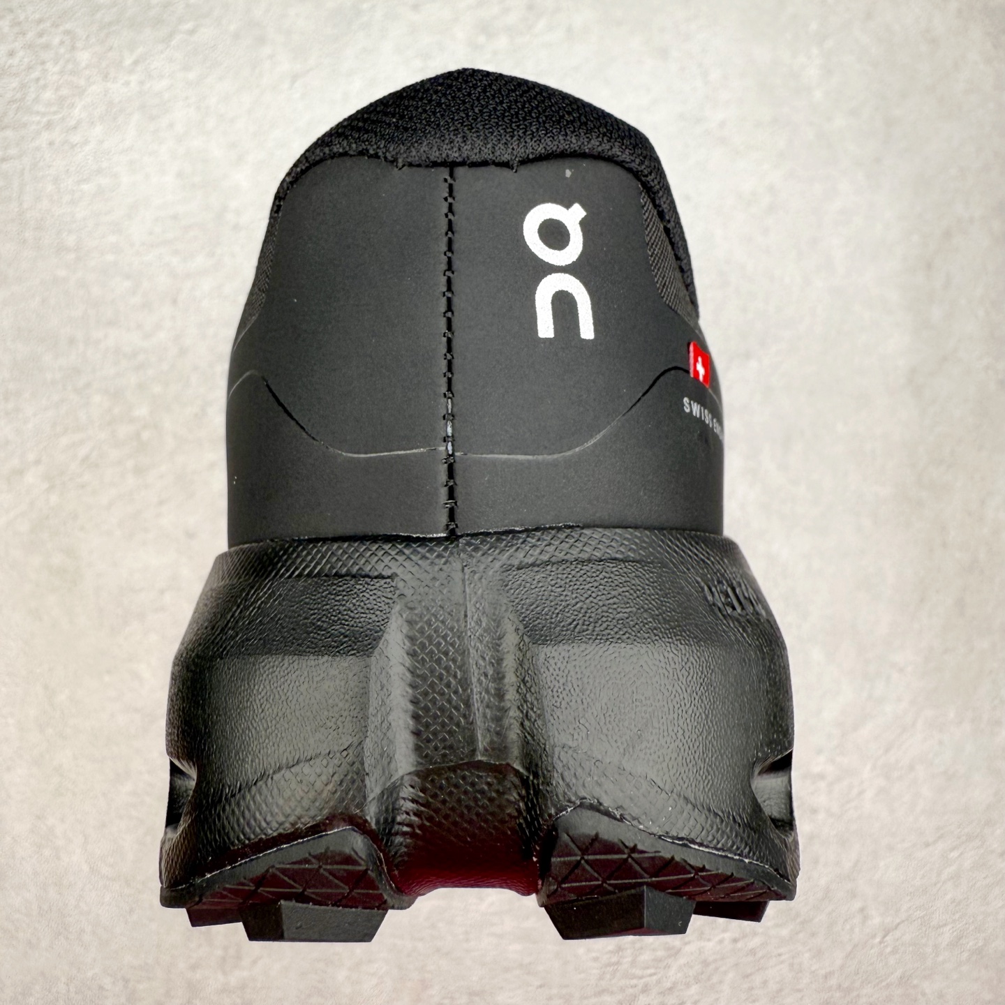 图片[8]-On昂跑 Cloudvista 2 舒适轻盈防滑透气回弹 低帮 越野跑步鞋 此运动品牌 开创于2010年 缓震着陆、强效回弹、轻柔质感的设计构思始终是ON研制关键 与此同时基于“为全球提供革新性的跑步感受”信念 陆续推出了多款跑鞋及其以专业运动人体跑步工程学为设计关键的功能性跑步服饰设备 让跑者不费力气地畅快畅跑 尺码：36 36.5 37.5 38 38.5 39 40 40.5 41 42 42.5 43 44 44.5 45-选品中心