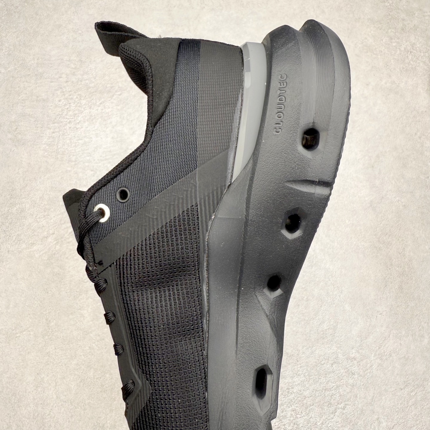 图片[7]-On昂跑 Cloudtilt X 4 系带减震耐磨低帮生活休闲鞋 此运动品牌 开创于2010年 缓震着陆、强效回弹、轻柔质感的设计构思始终是ON研制关键 与此同时基于“为全球提供革新性的跑步感受”信念 陆续推出了多款跑鞋及其以专业运动人体跑步工程学为设计关键的功能性跑步服饰设备 让跑者不费力气地畅快畅跑 尺码：36 36.5 37.5 38 38.5 39 40 40.5 41 42 42.5 43 44 44.5 45-选品中心