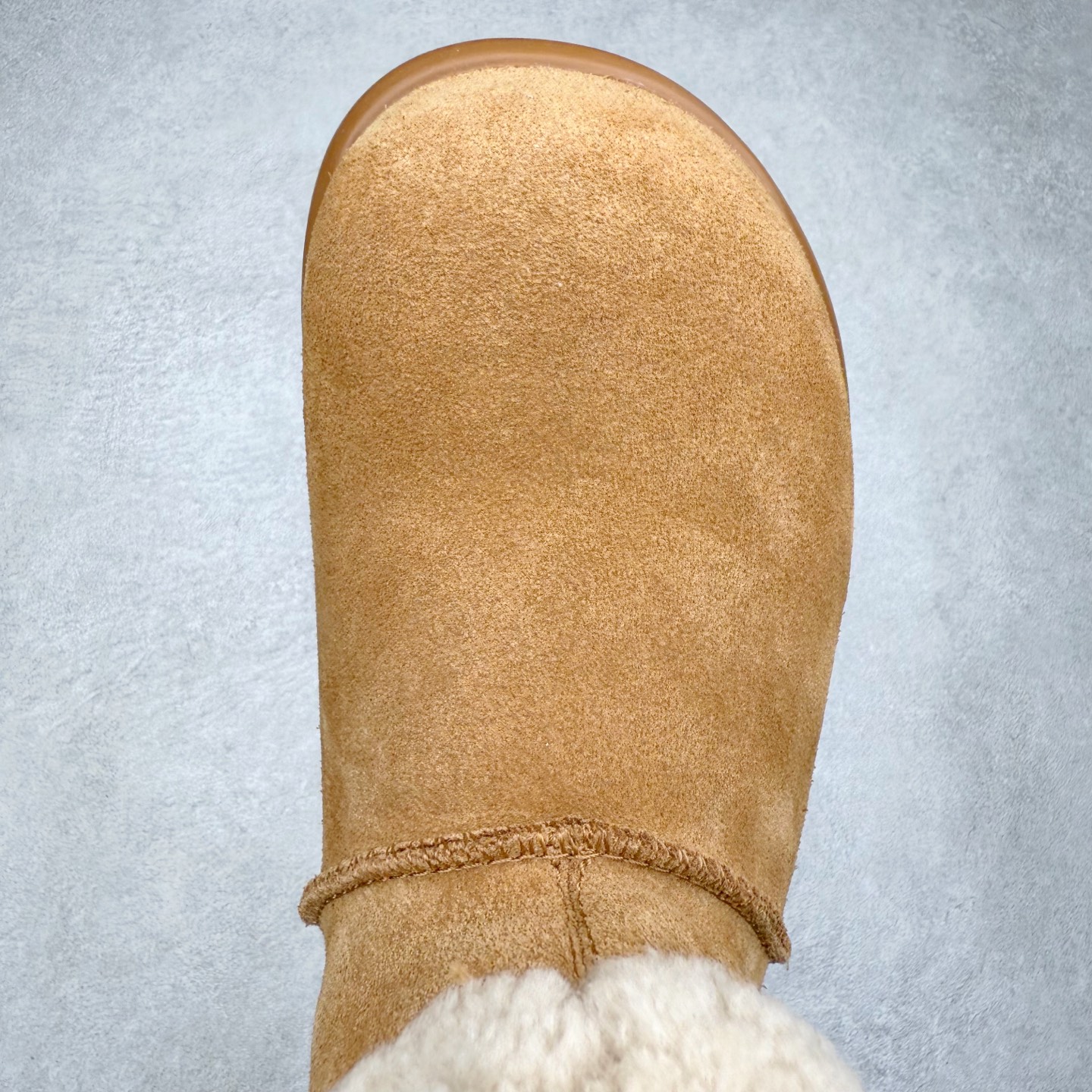 图片[4]-＃SP原厂 UGG 1656 小土豆女神款秋冬羊皮毛一体雪地靴 全鞋采用ZP同厂 隆丰A级澳洲进口羊皮毛一体 品牌代工厂生产线 完全遵循ZP工艺流程 代工厂原厂版师 秉承无原鞋不开发选择 注重每一处细节 市面最正版型 TREADLITE\\\”轻翼\\\”科技外底 轻便/耐用/柔韧/桩型【售后郑重承诺】一个月内若出现重大脱胶/断底等质量问题 直接为您换新！尺码：35 36 37 38 39 40-选品中心