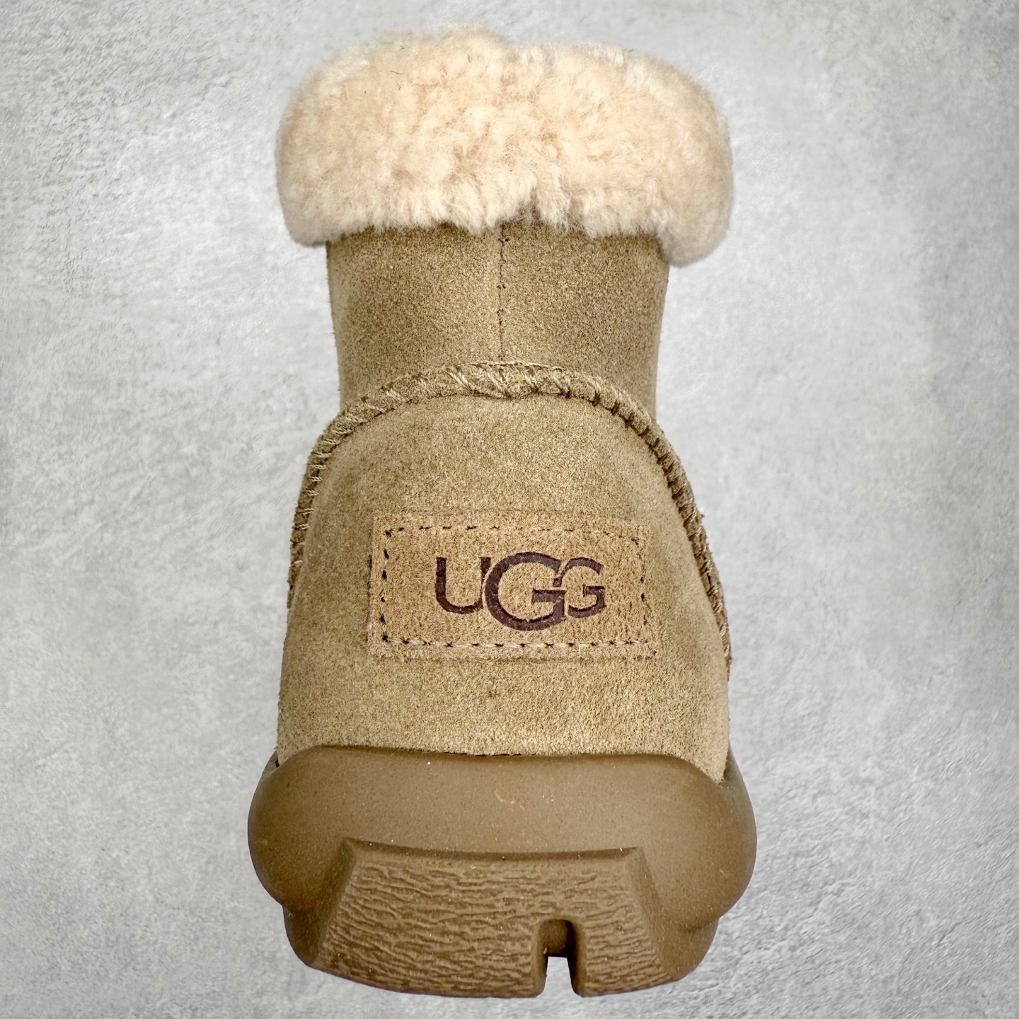 图片[8]-＃SP原厂 UGG 1656 小土豆女神款秋冬羊皮毛一体雪地靴 全鞋采用ZP同厂 隆丰A级澳洲进口羊皮毛一体 品牌代工厂生产线 完全遵循ZP工艺流程 代工厂原厂版师 秉承无原鞋不开发选择 注重每一处细节 市面最正版型 TREADLITE\\\”轻翼\\\”科技外底 轻便/耐用/柔韧/桩型【售后郑重承诺】一个月内若出现重大脱胶/断底等质量问题 直接为您换新！尺码：35 36 37 38 39 40-选品中心