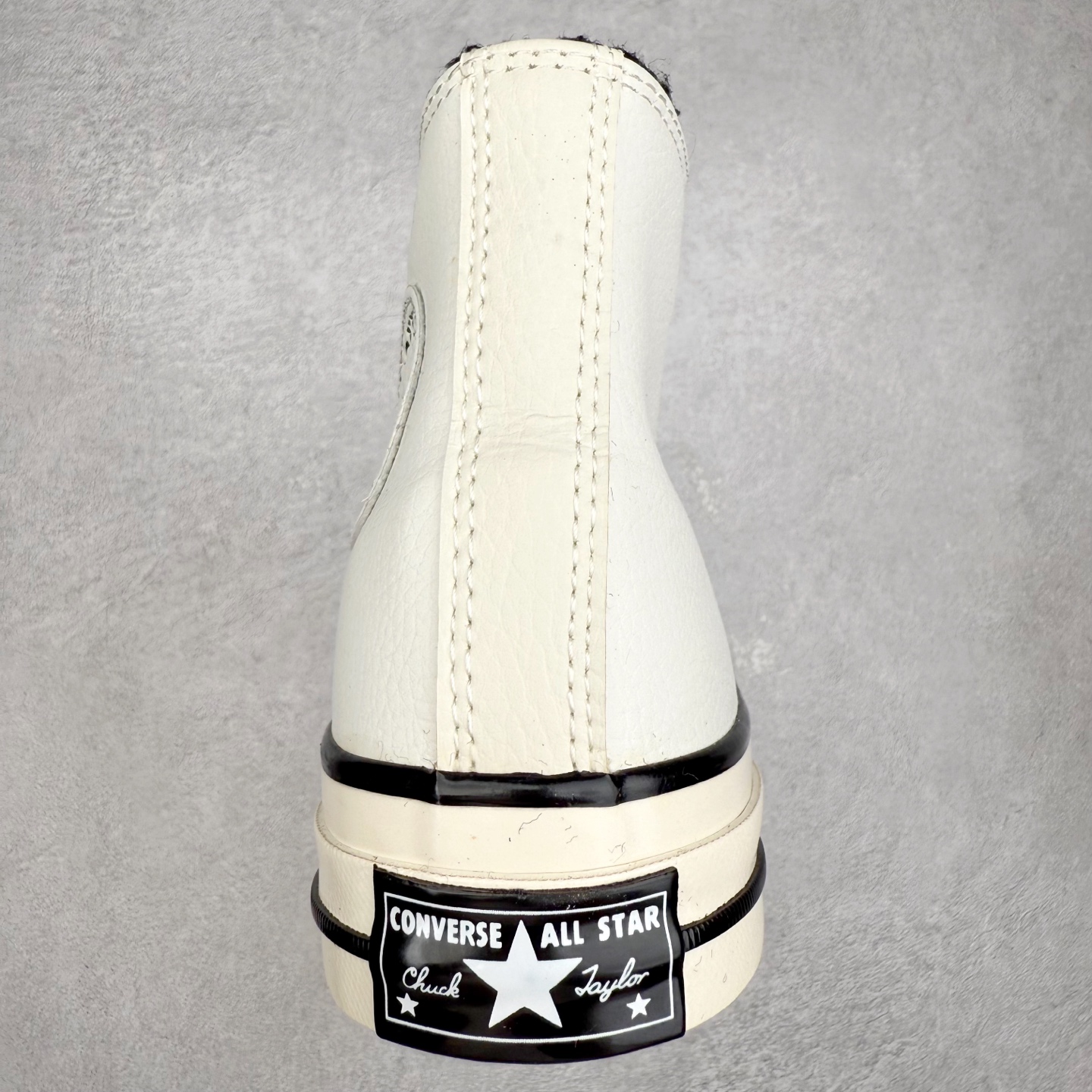 图片[8]-Converse Chuck 1970S 皮面羊羔绒 采用70s经典鞋型，鞋舌面和内里包裹上保暖性极强的上等羊羔绒、经典保暖又不平凡！在寒冷的冬季你也可以勇敢秀出你的匡威！ 货号：172364C 黑色 货号：172365C 白色 尺码：35 36 36.5 37 37.5 38 39 40 41 41.5 42 42.5 43 44-选品中心