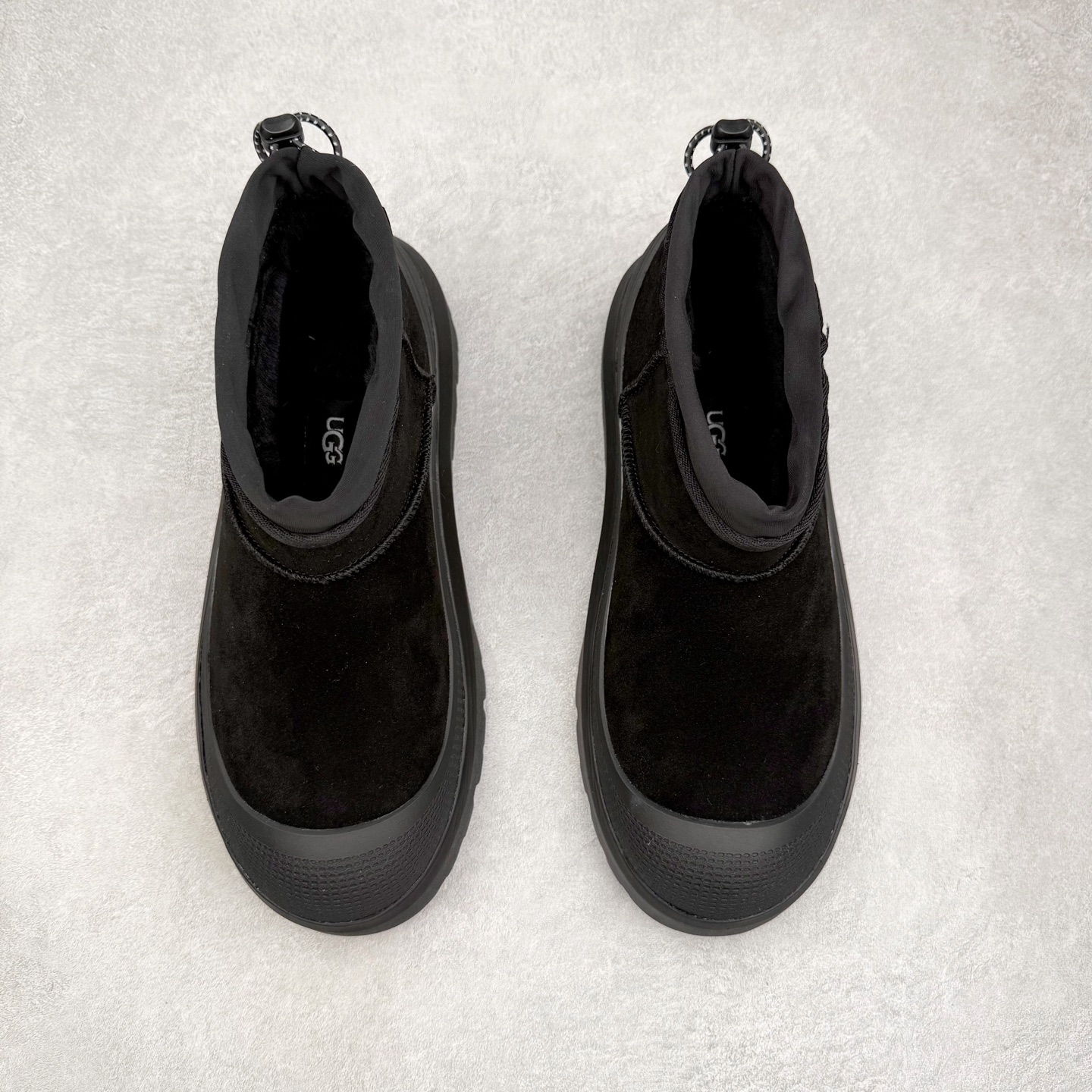 图片[2]-UGG 4196 M Tasman Weather Hybrid 塔斯曼混合系列中帮厚底轻量休闲运动鞋 UGG 2024秋冬新品 机能撞色王一博代言热门大爆款！包头套脚低帮 进口隆丰一级羊皮毛一体 代购专供品质 高弹Modern中底 外置防滑大底 套脚抽绳设计 穿脱十分方便 采用TPU模压定型翻毛皮鞋面材质#选用17毫米UGGPURE™ 植入式羊毛里衬与可拆卸的UGGPURE™ 植入式羊毛鞋垫#包头式EVA轻翼科技外底防滑,耐磨性和良好的弹性❗ 尺码：36/45-选品中心